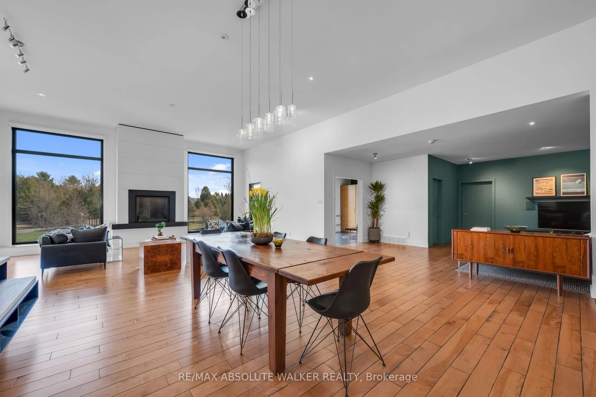 19421 Kenyon Concession 1 Road