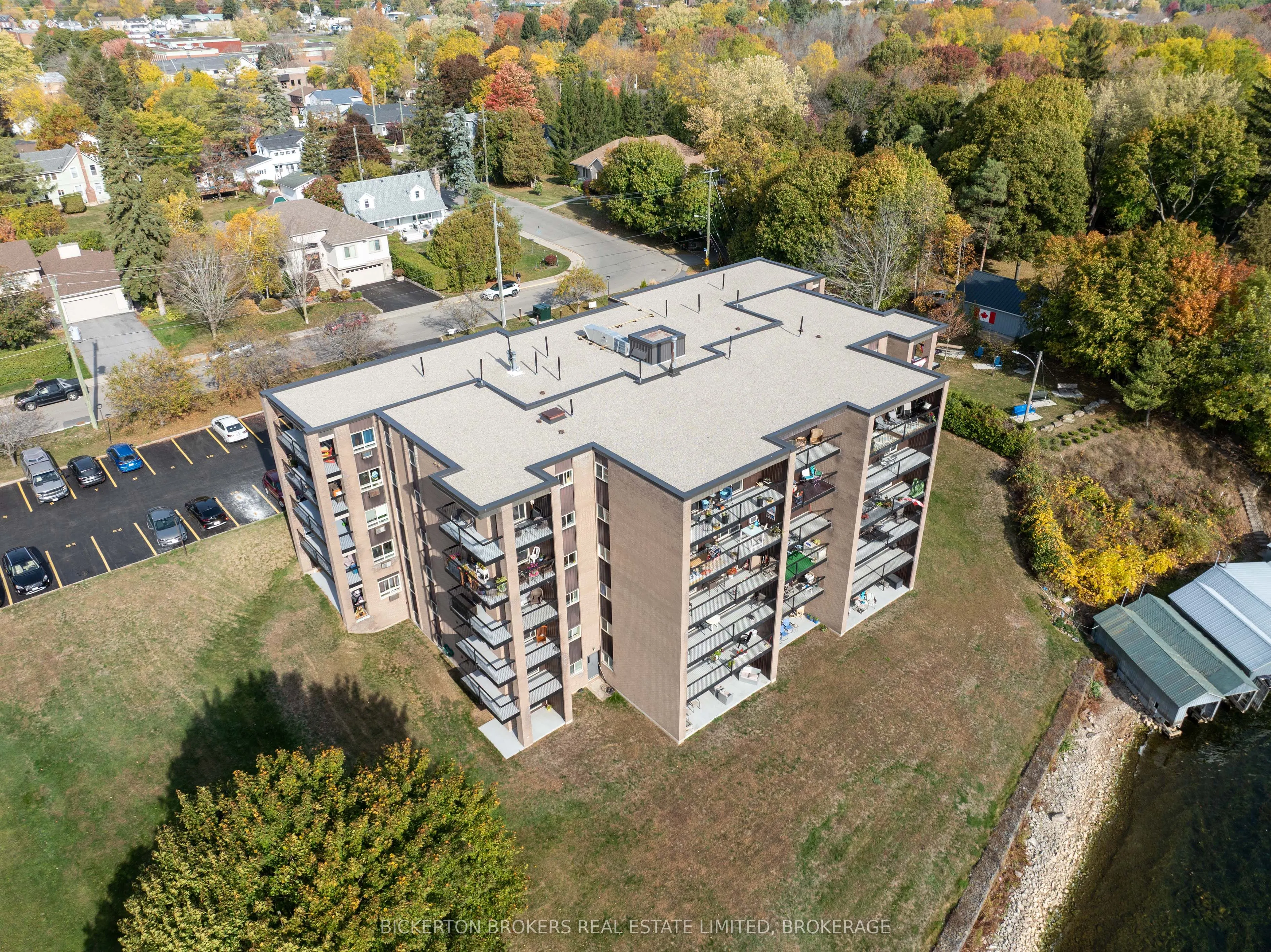 610 William Street S, #406