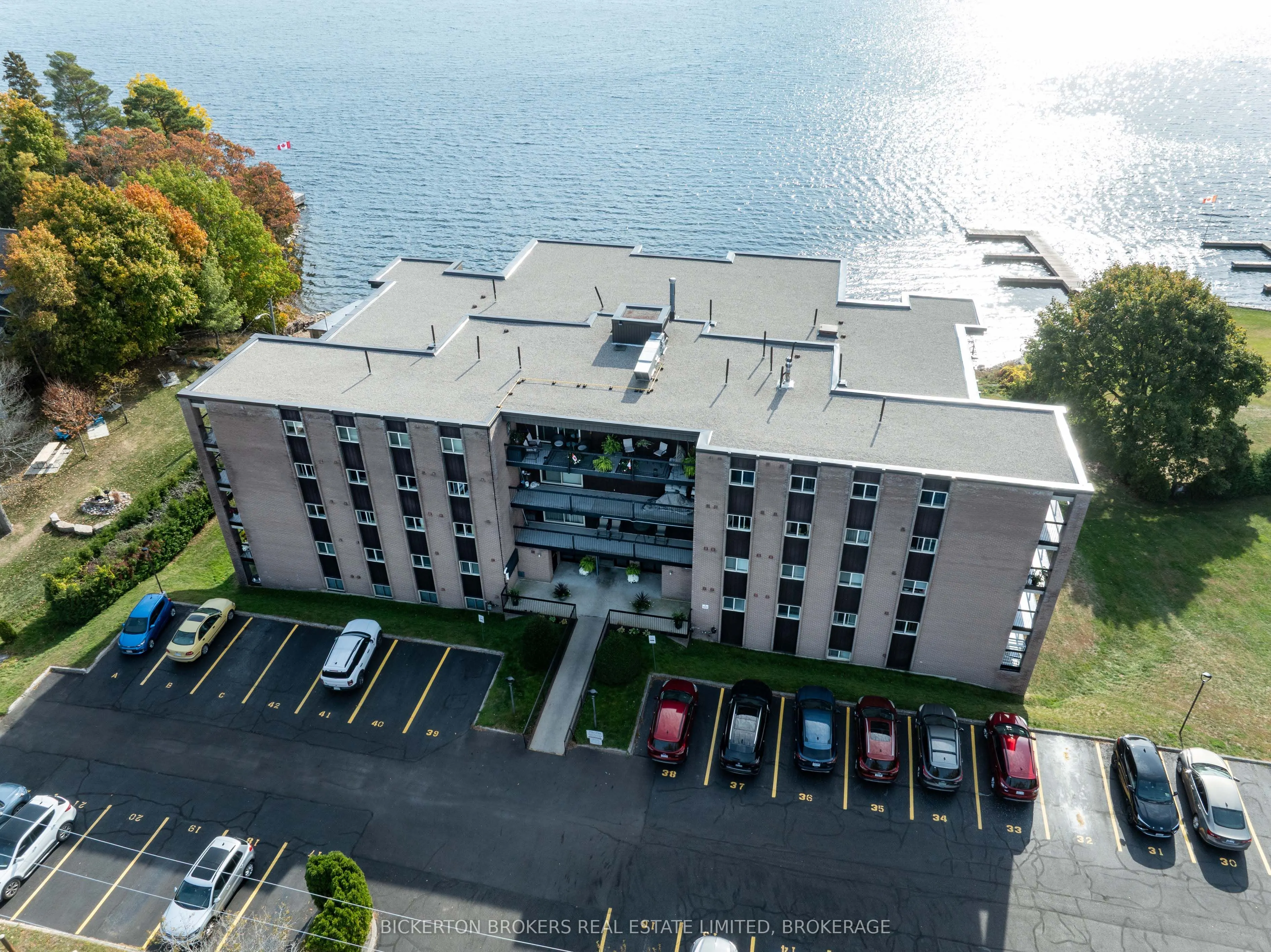 610 William Street S, #406