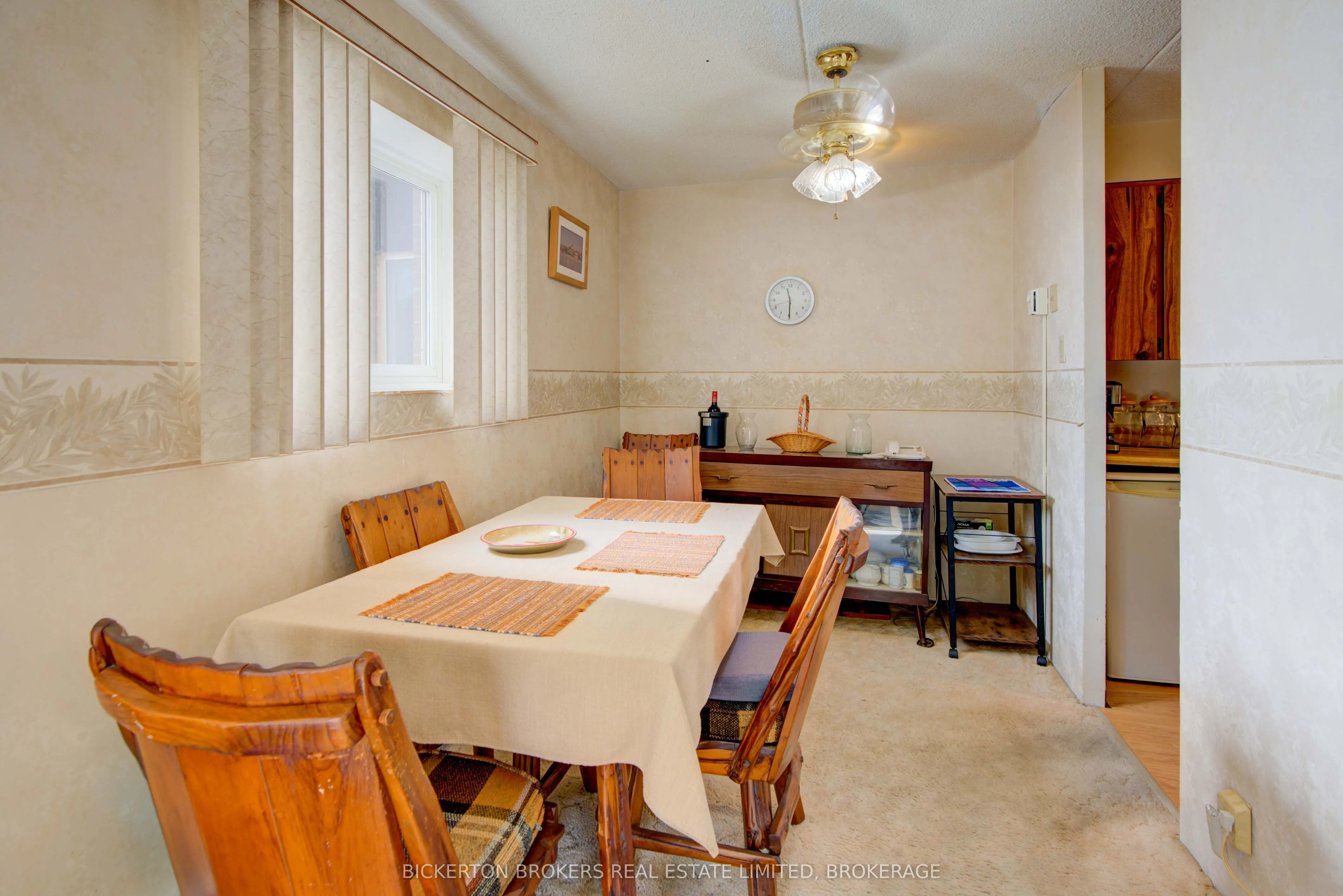 610 William Street S, #406