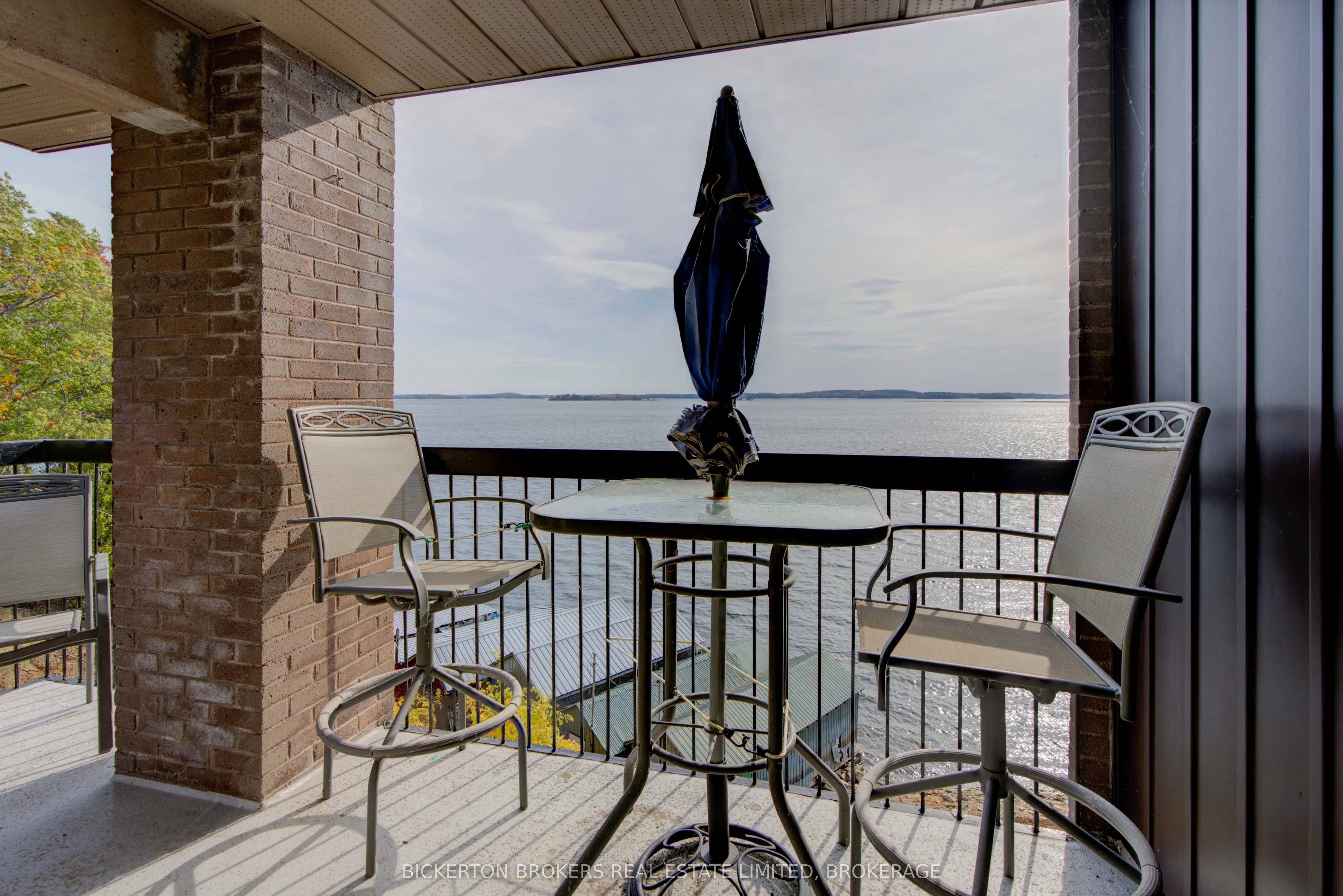 610 William Street S, #406