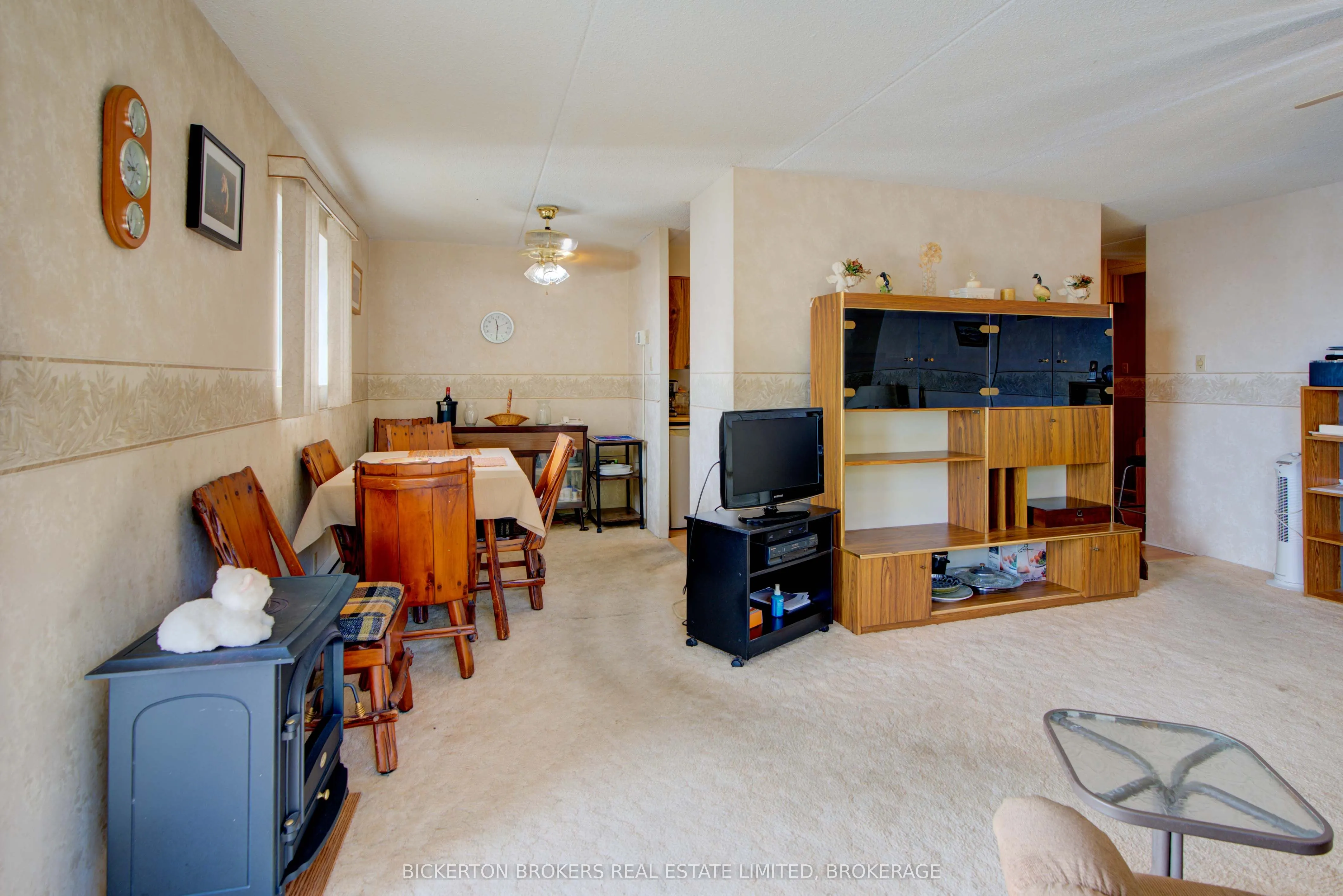 610 William Street S, #406