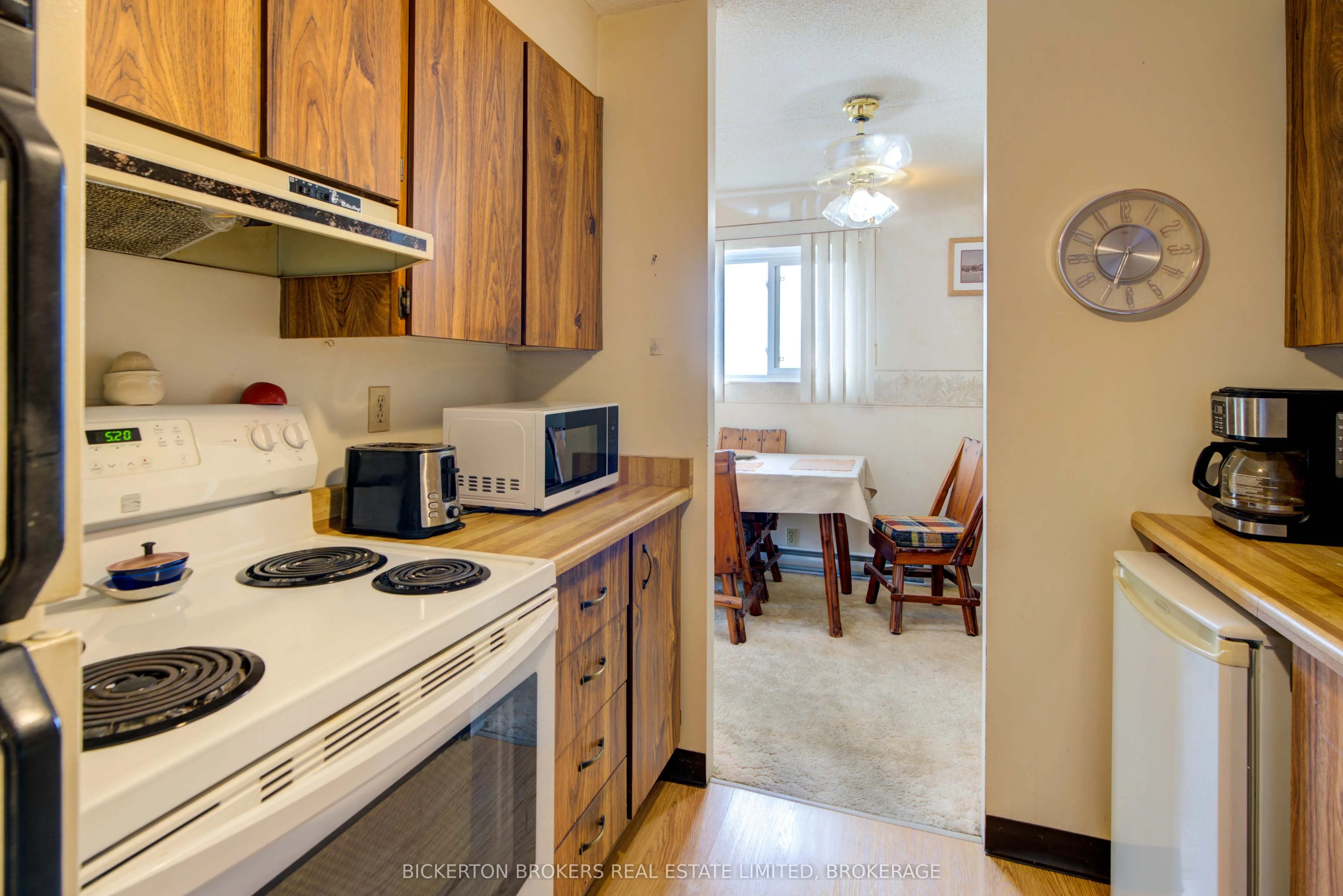 610 William Street S, #406
