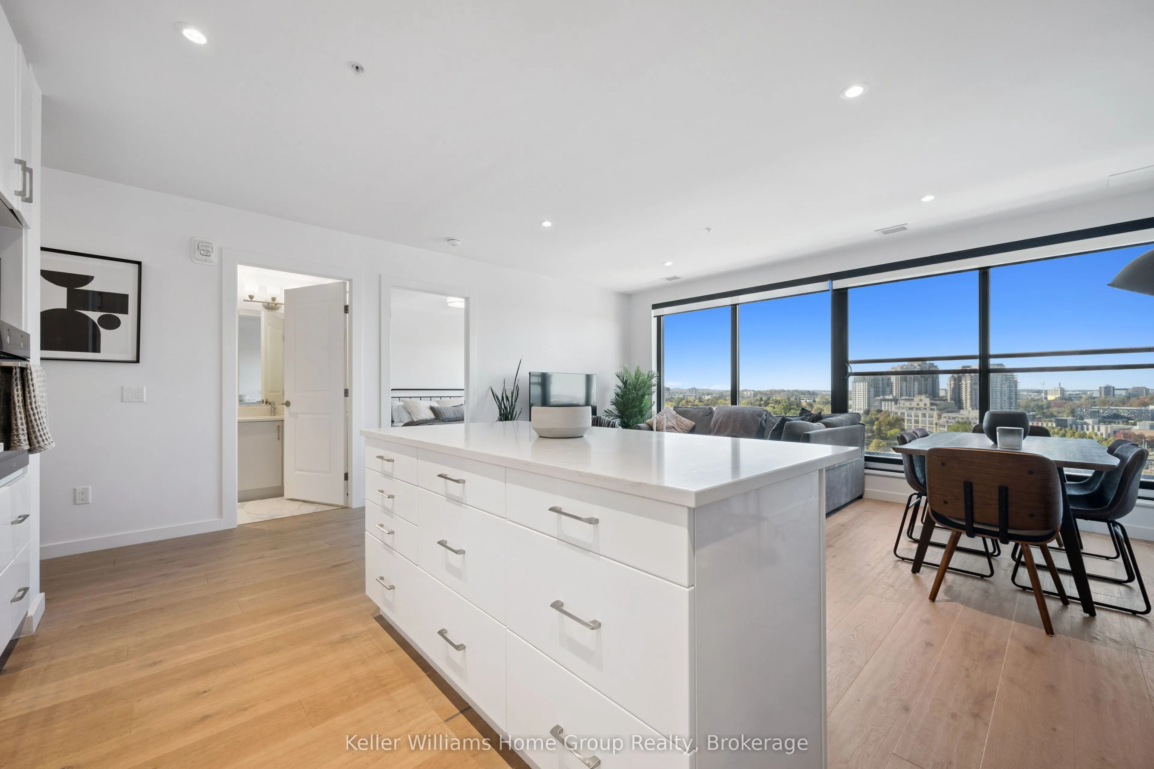 181 King Street S, #1105