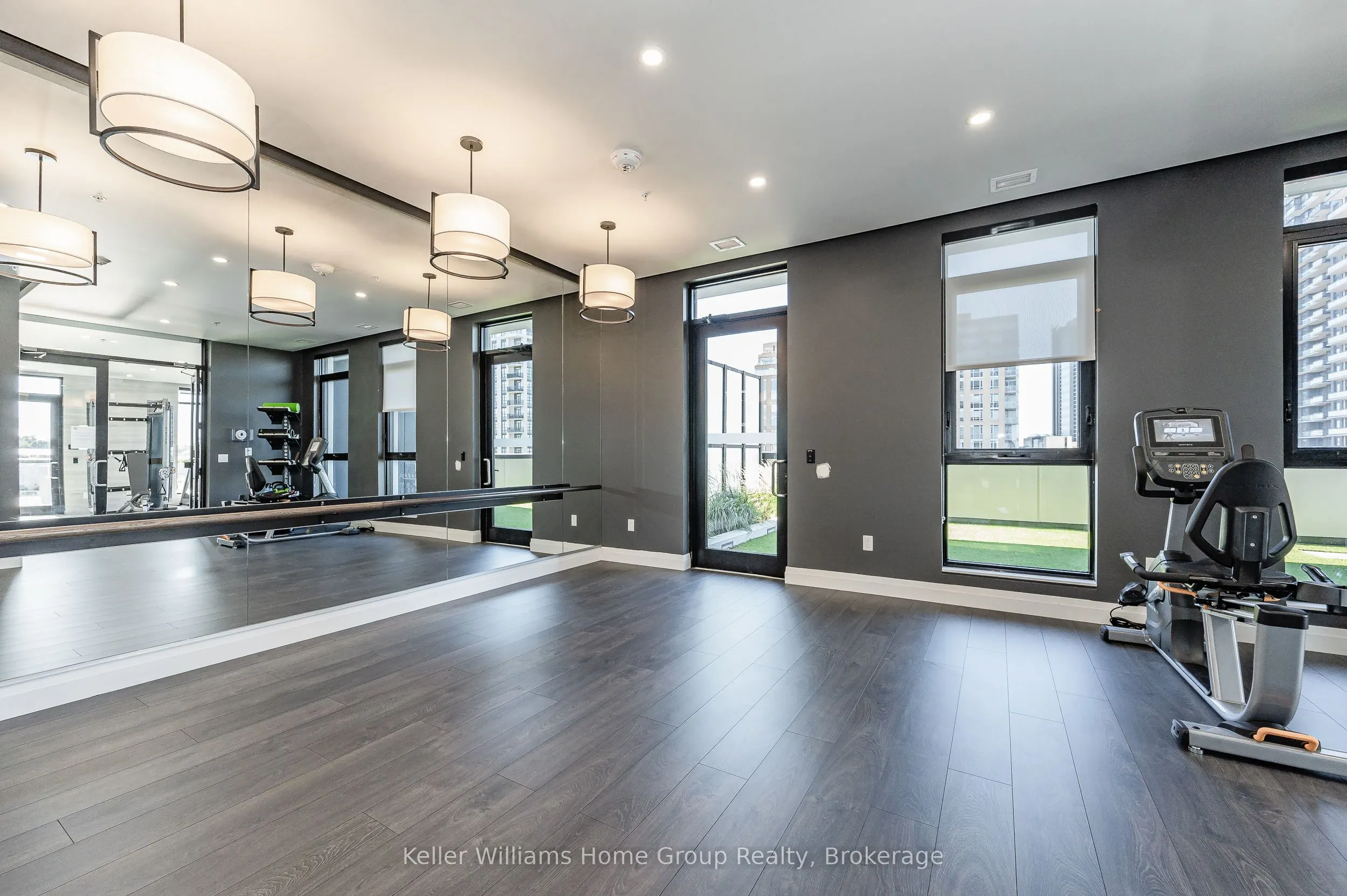 181 King Street S, #1105