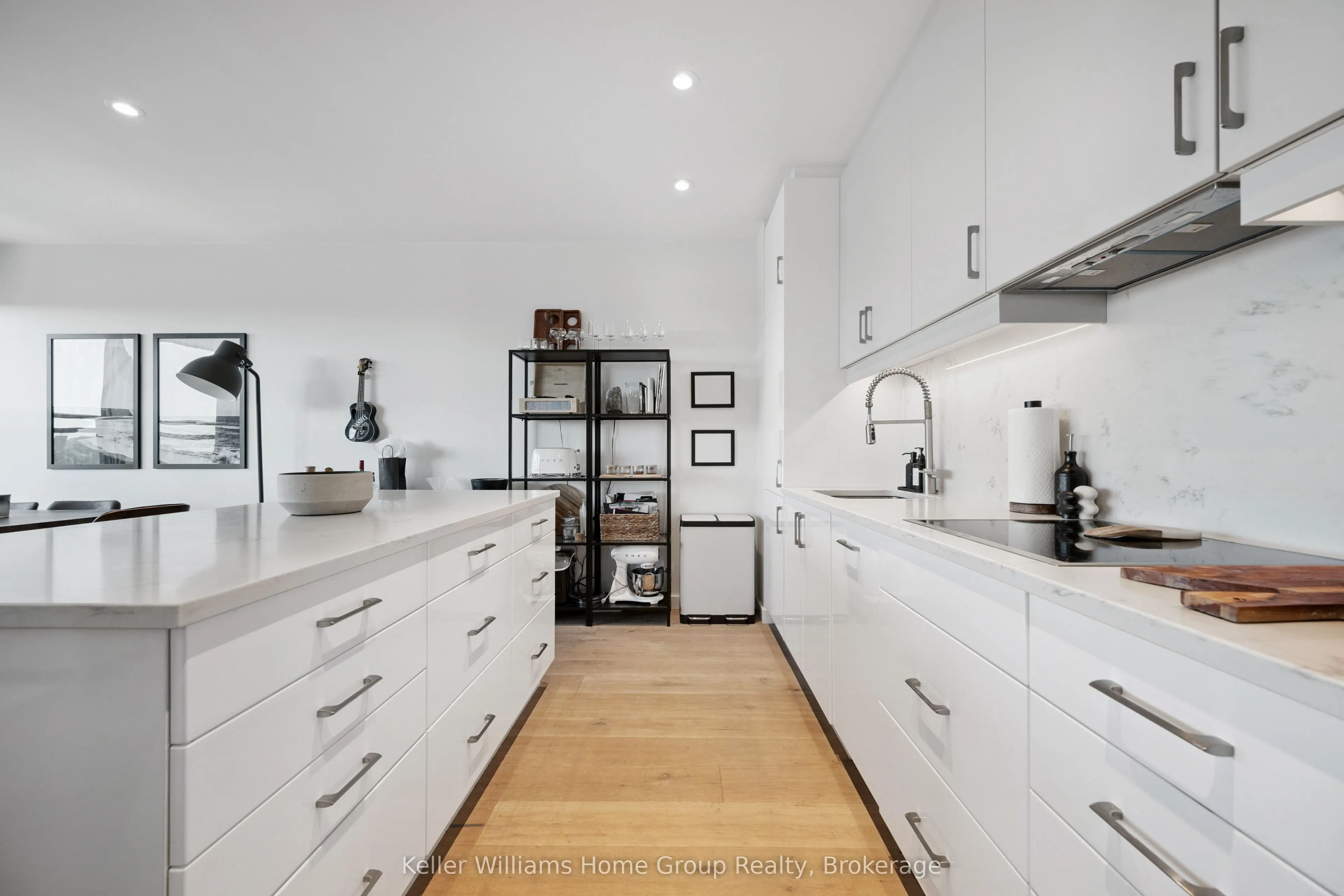 181 King Street S, #1105