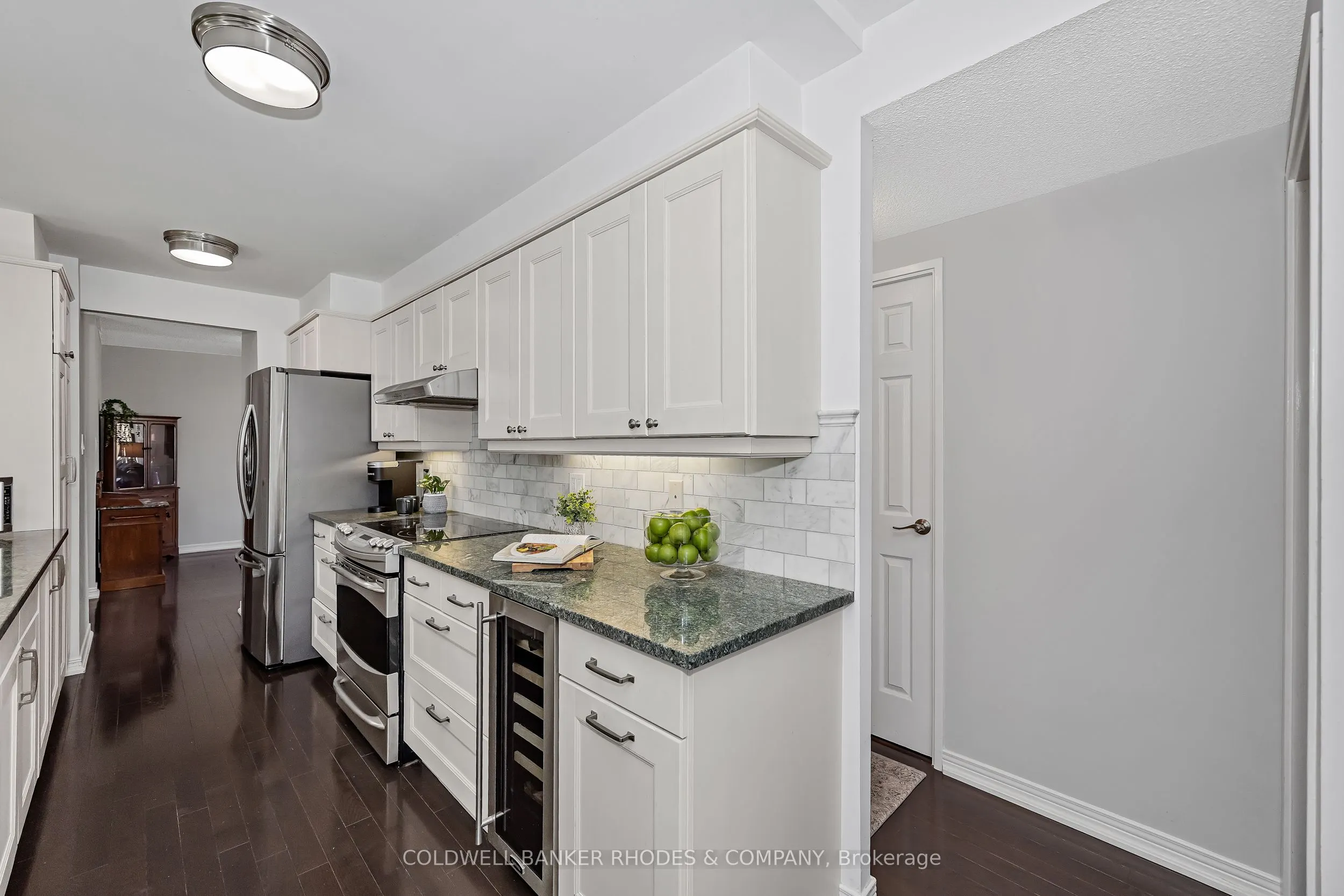 60 McLeod Street, #402
