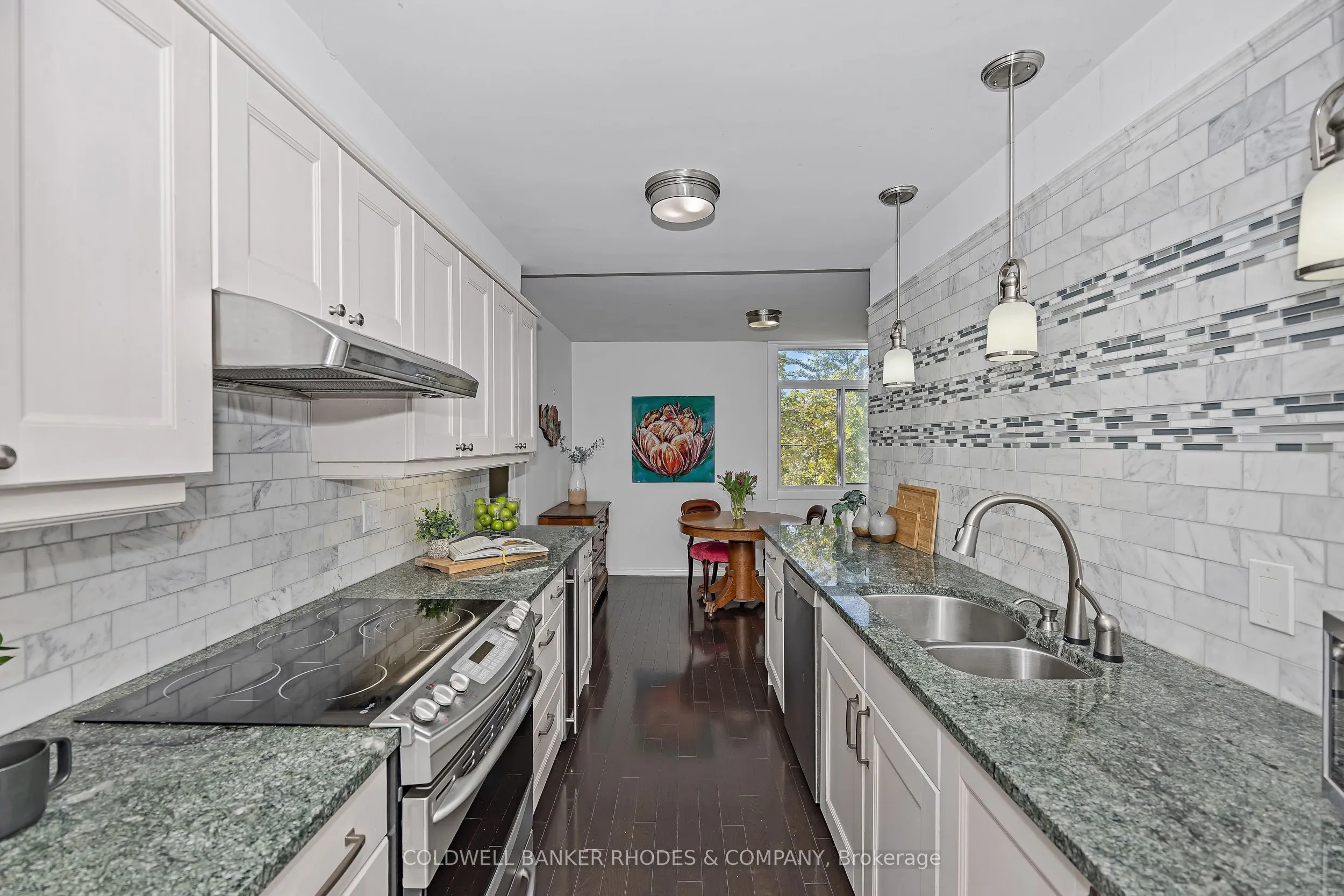 60 McLeod Street, #402