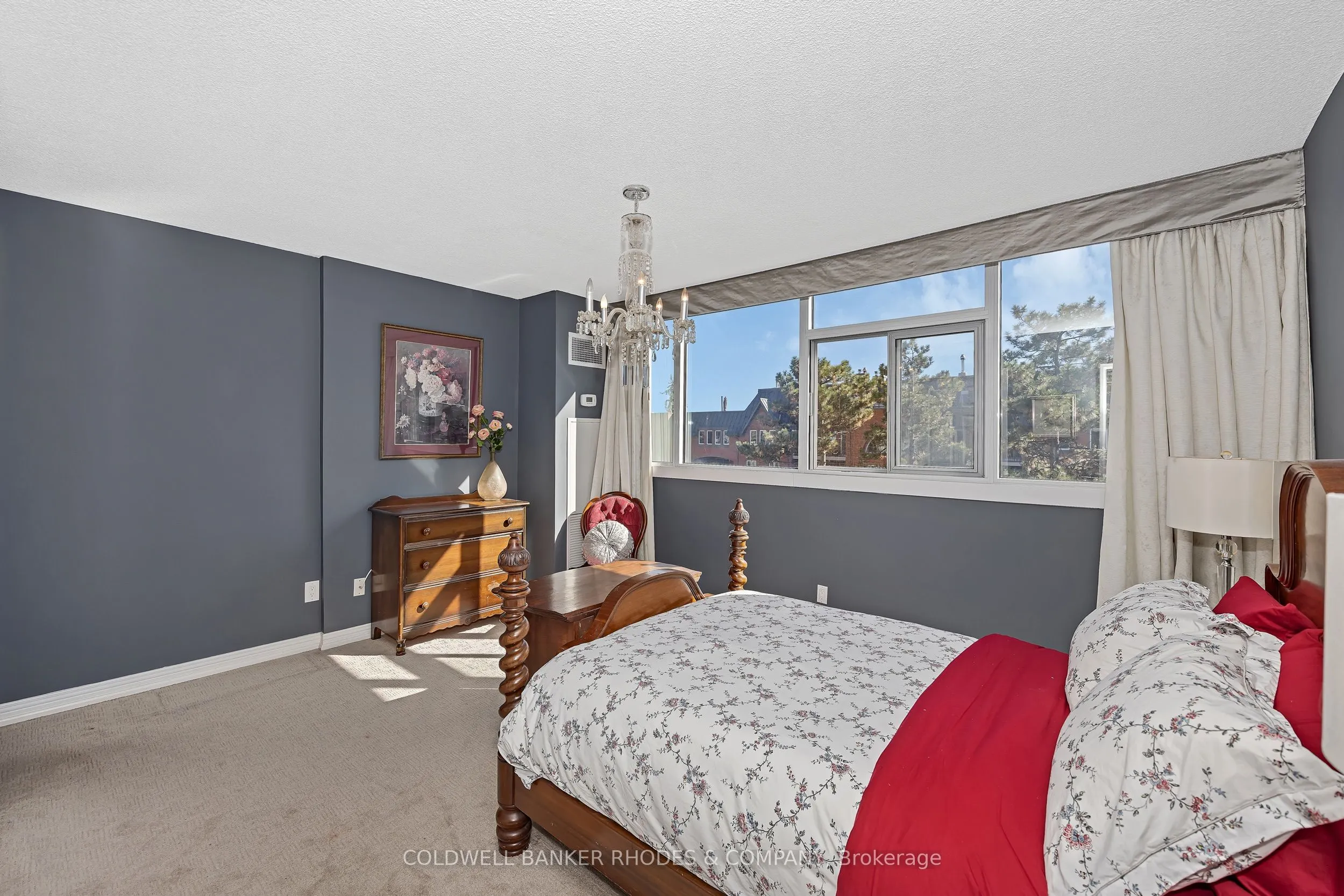 60 McLeod Street, #402