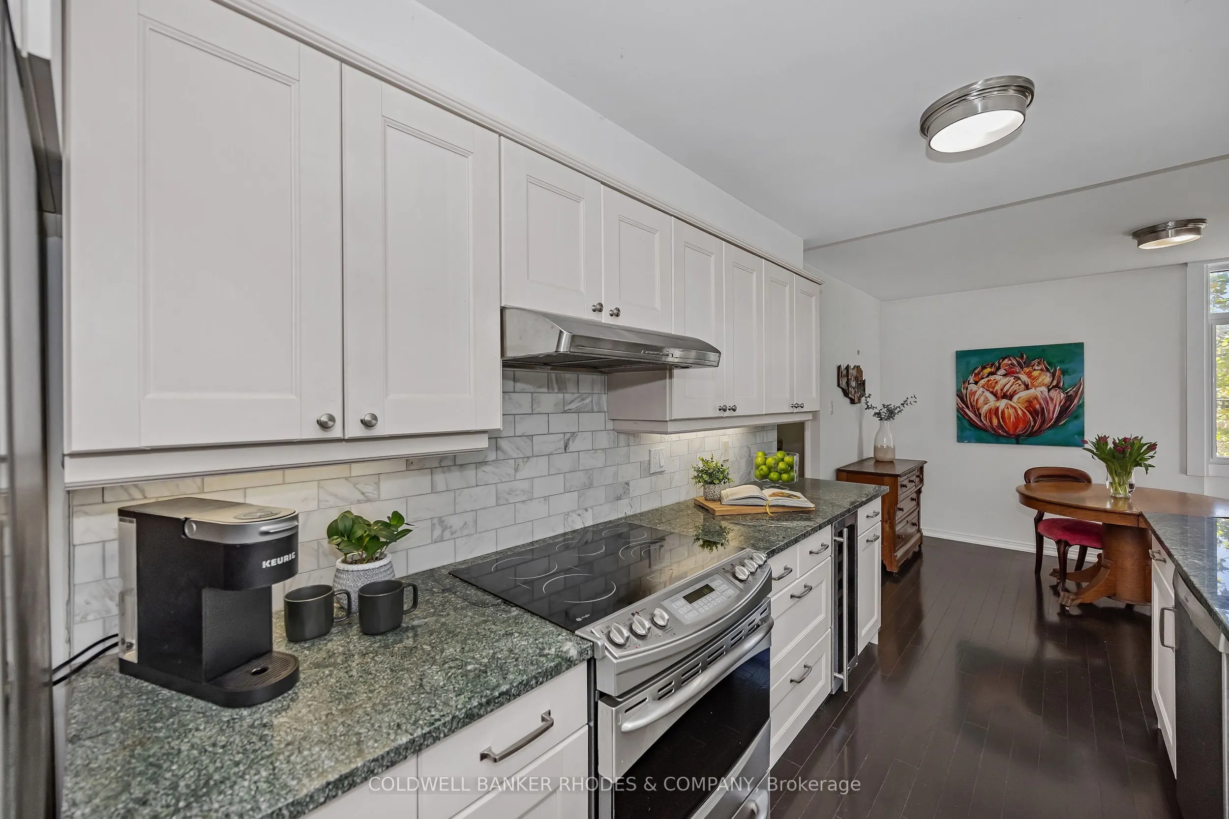 60 McLeod Street, #402