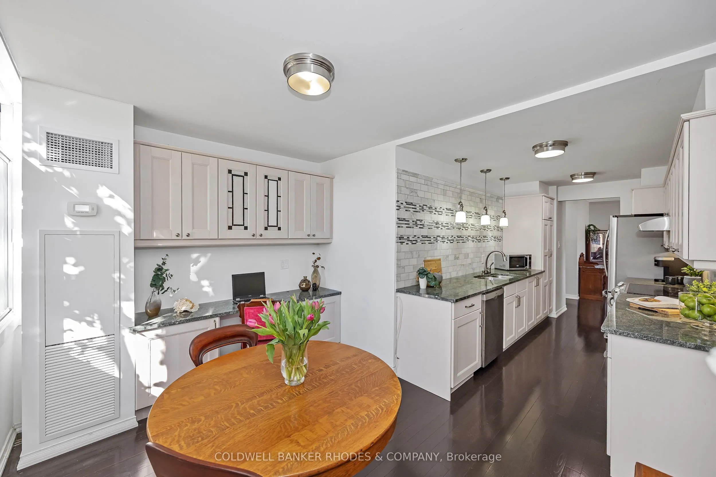 60 McLeod Street, #402