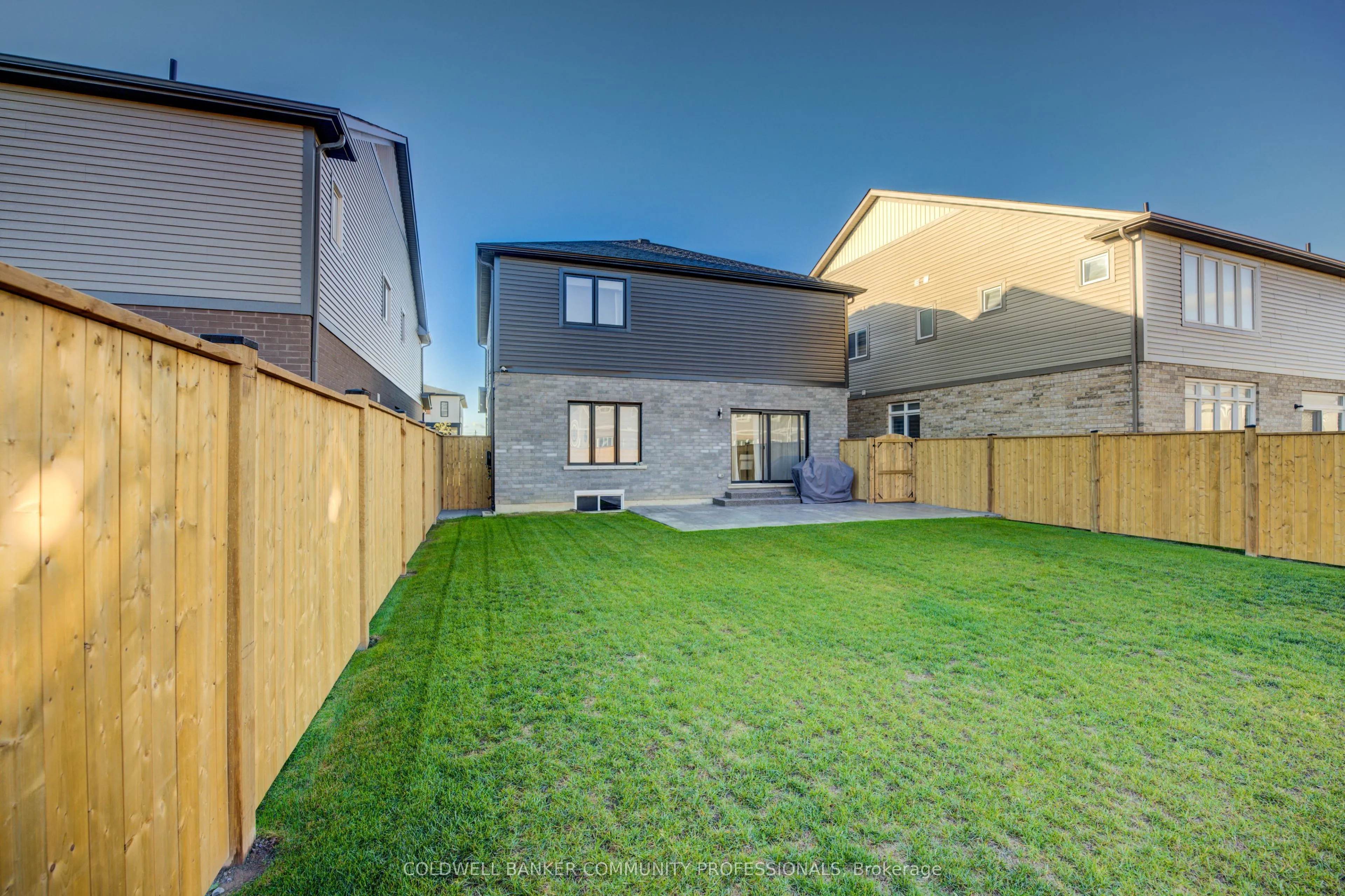 36 Alicia Crescent