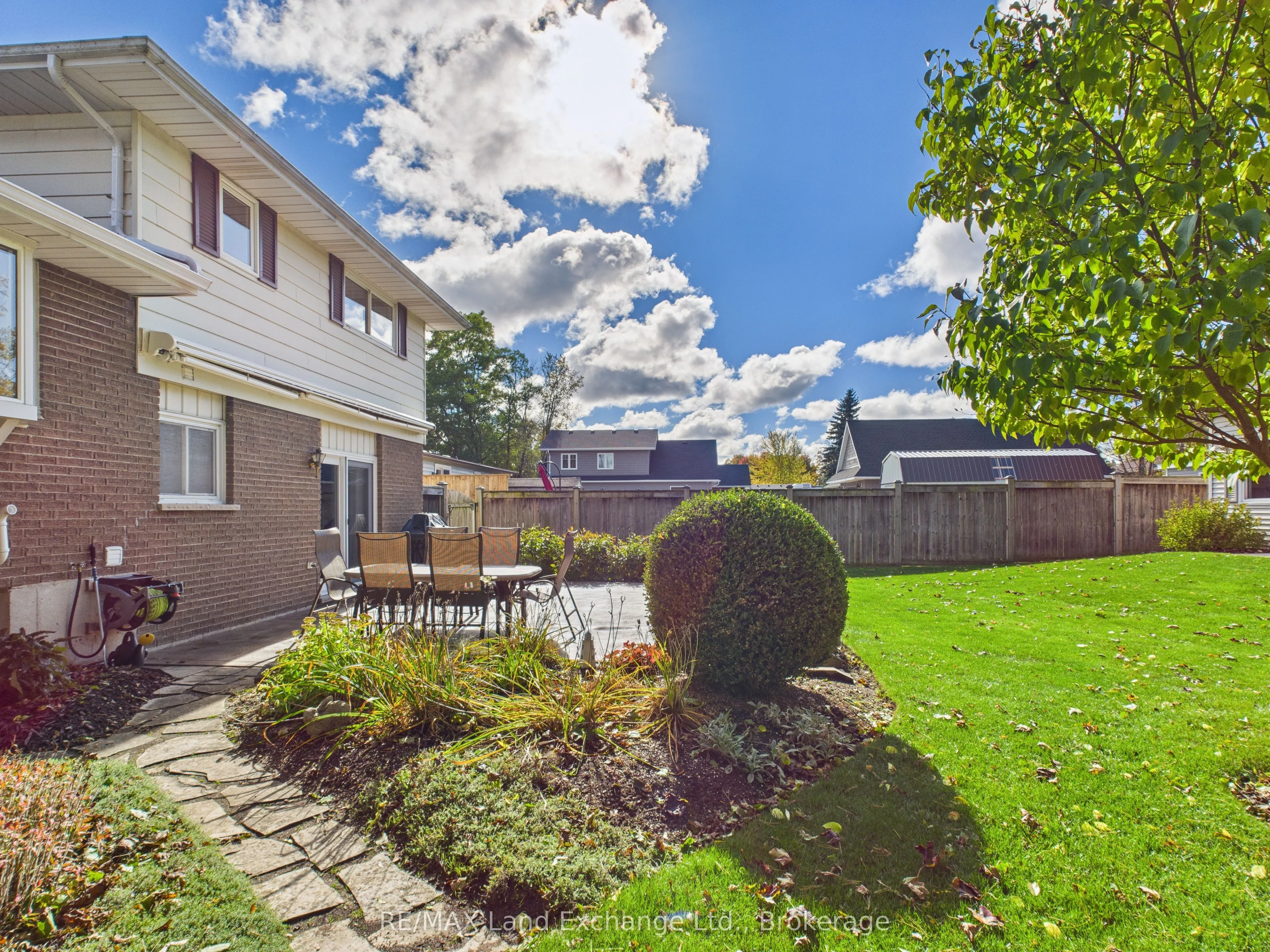 228 Willow Road