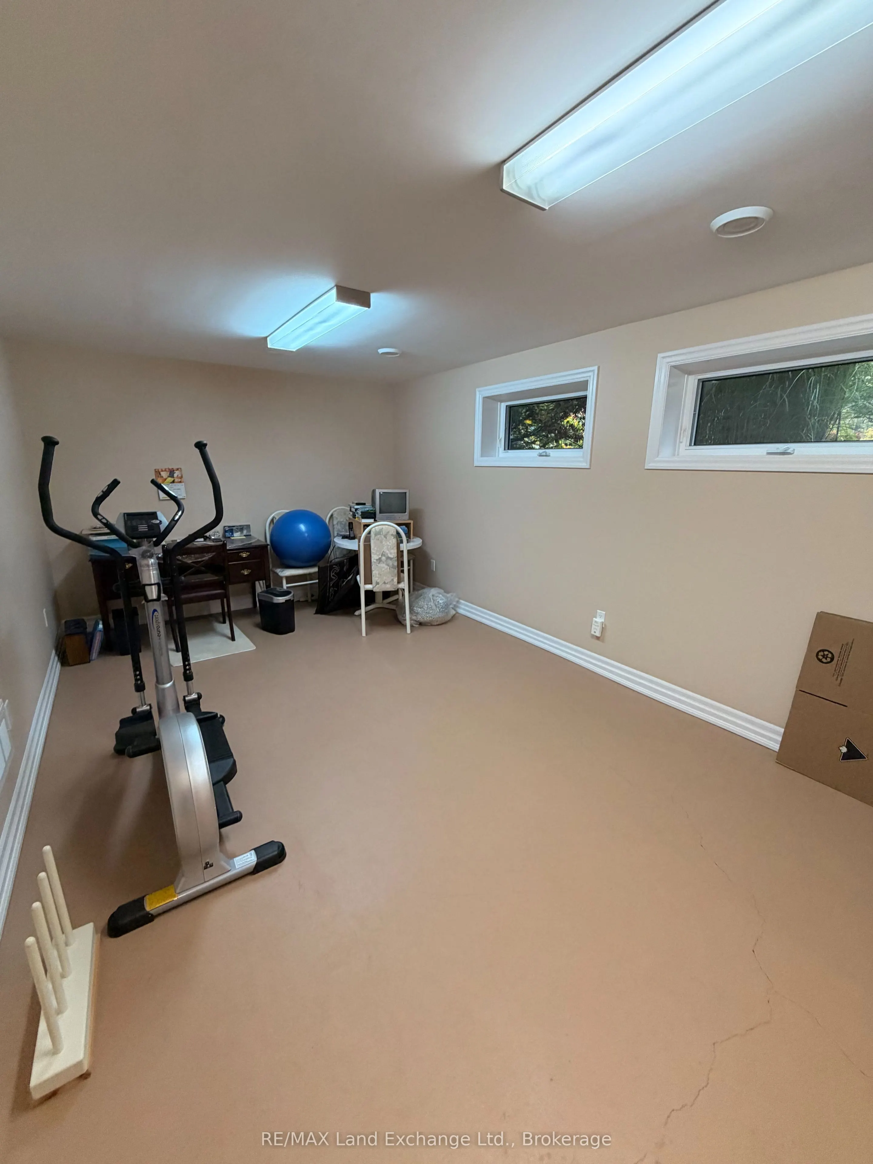 228 Willow Road