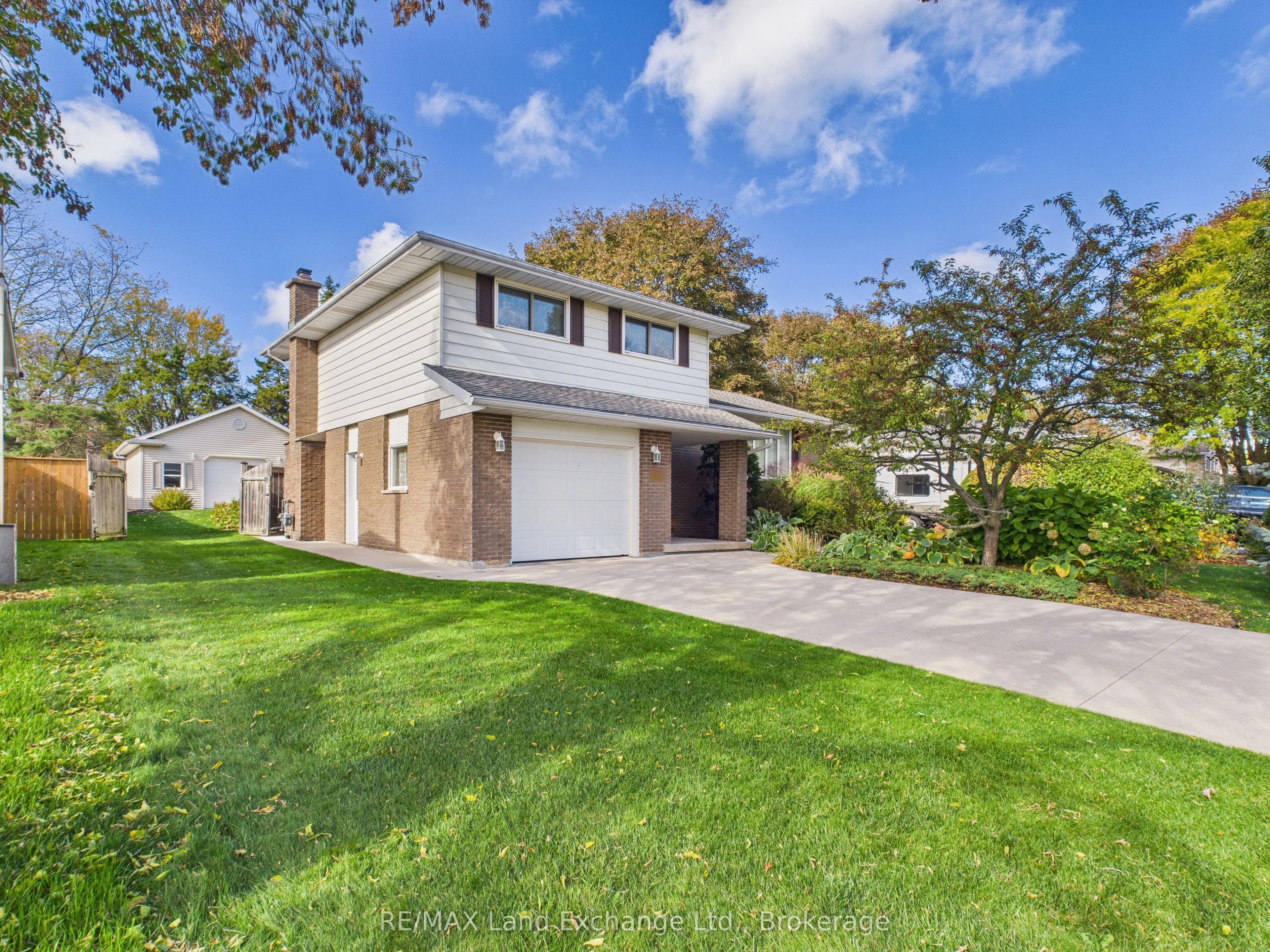 228 Willow Road