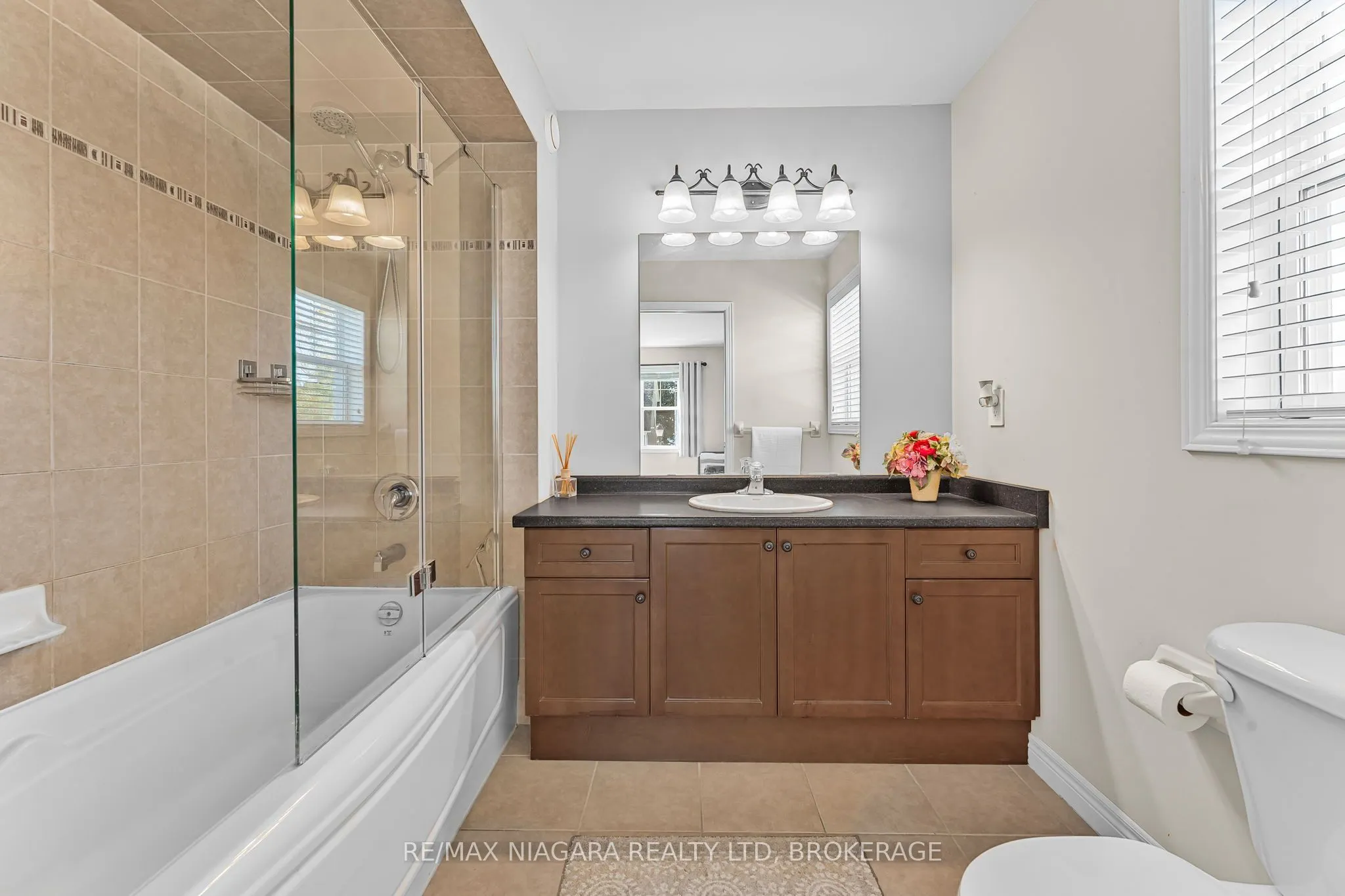 750 Lakeshore Road