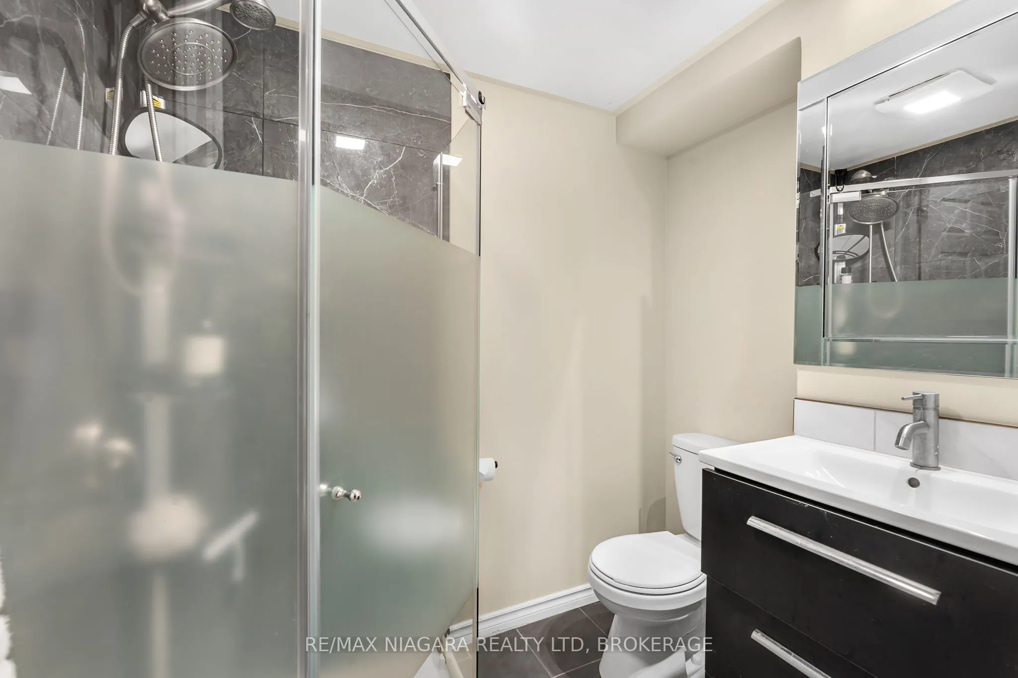 750 Lakeshore Road