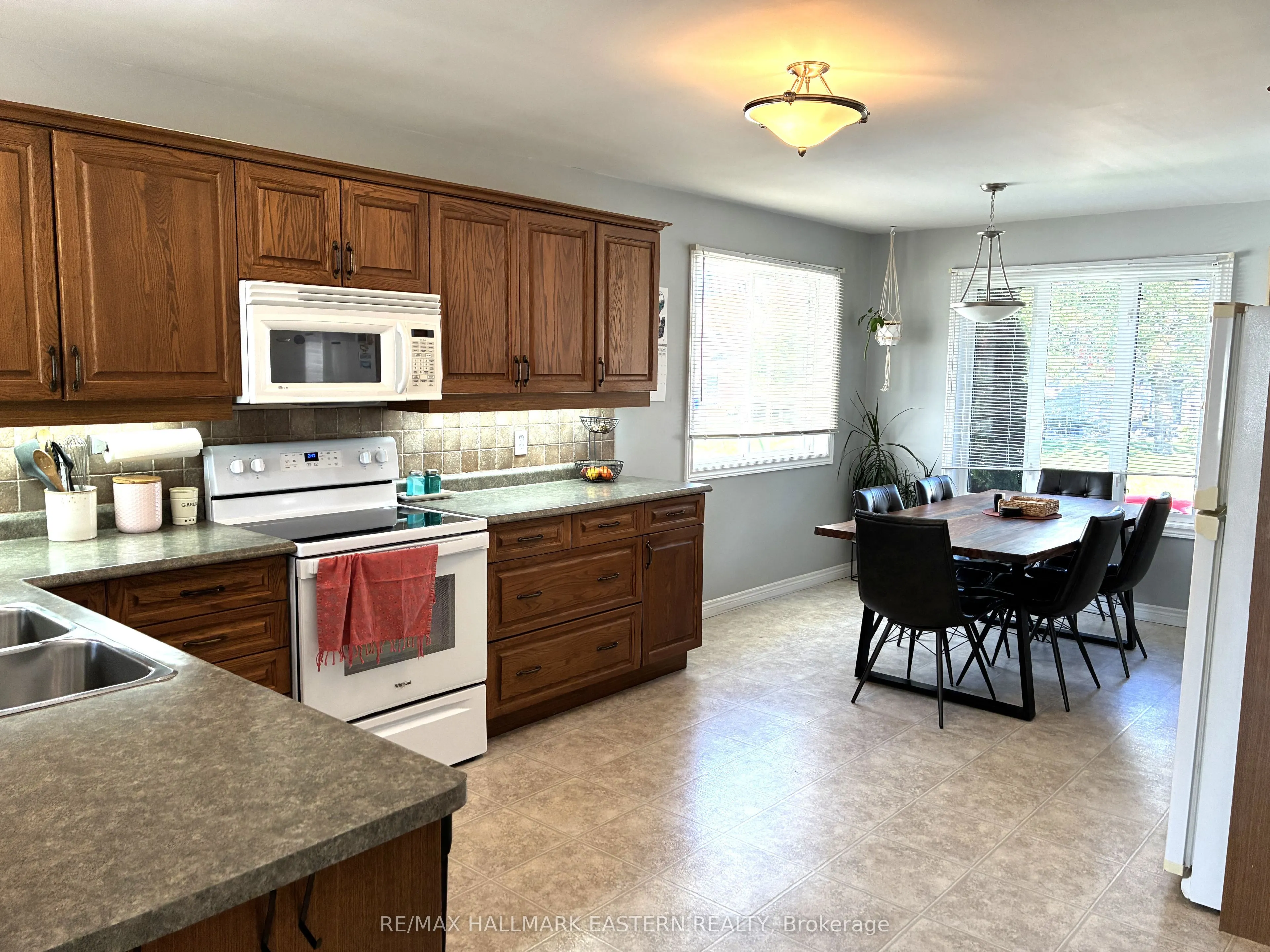 52 Birch Crescent