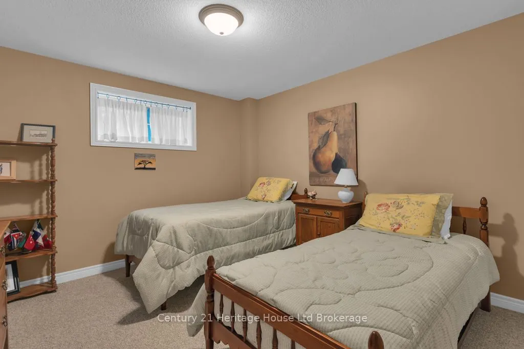 455 Parrott Place