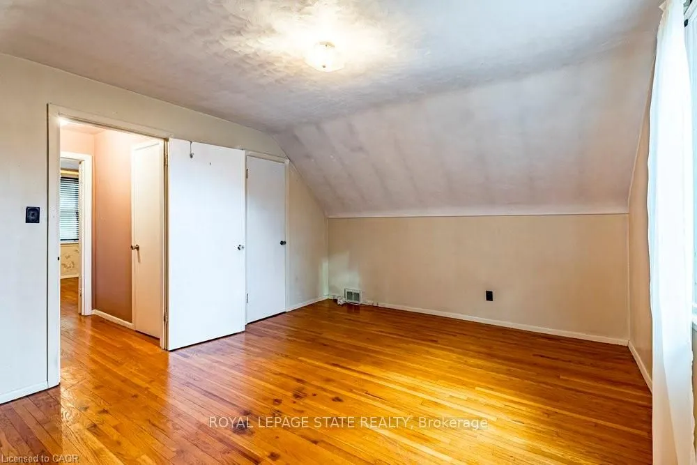 8 Sylvia Crescent