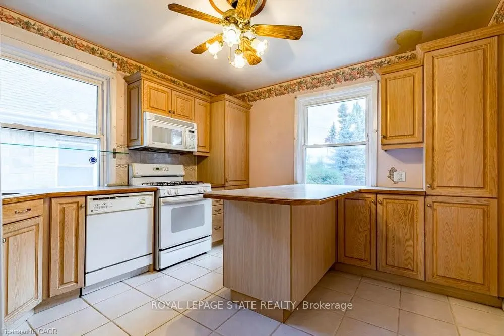 8 Sylvia Crescent