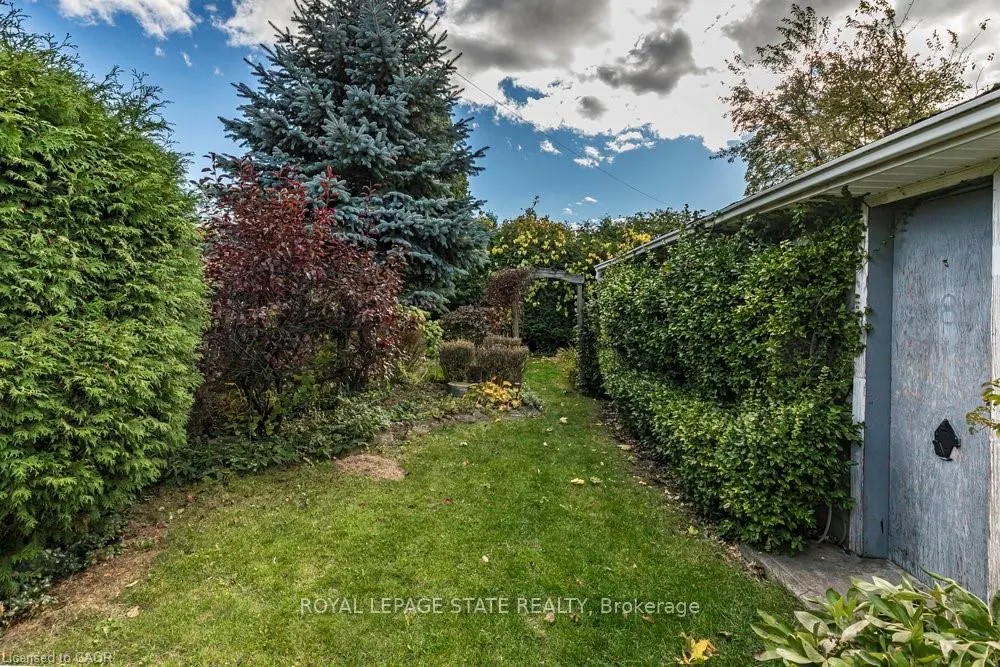 8 Sylvia Crescent