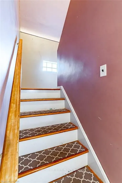 8 Sylvia Crescent