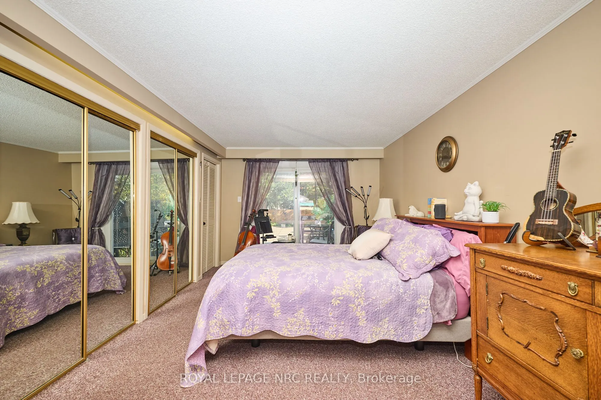 7 Hallcrest Avenue