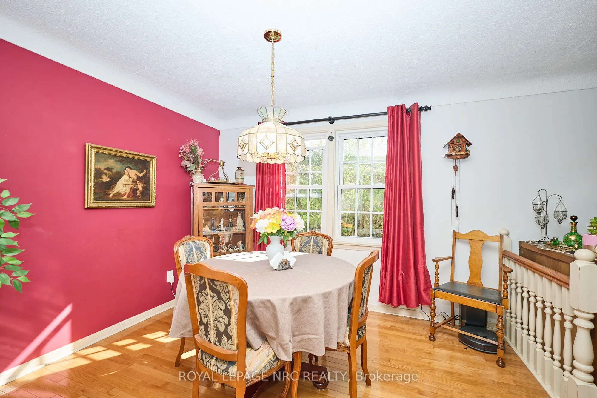 7 Hallcrest Avenue
