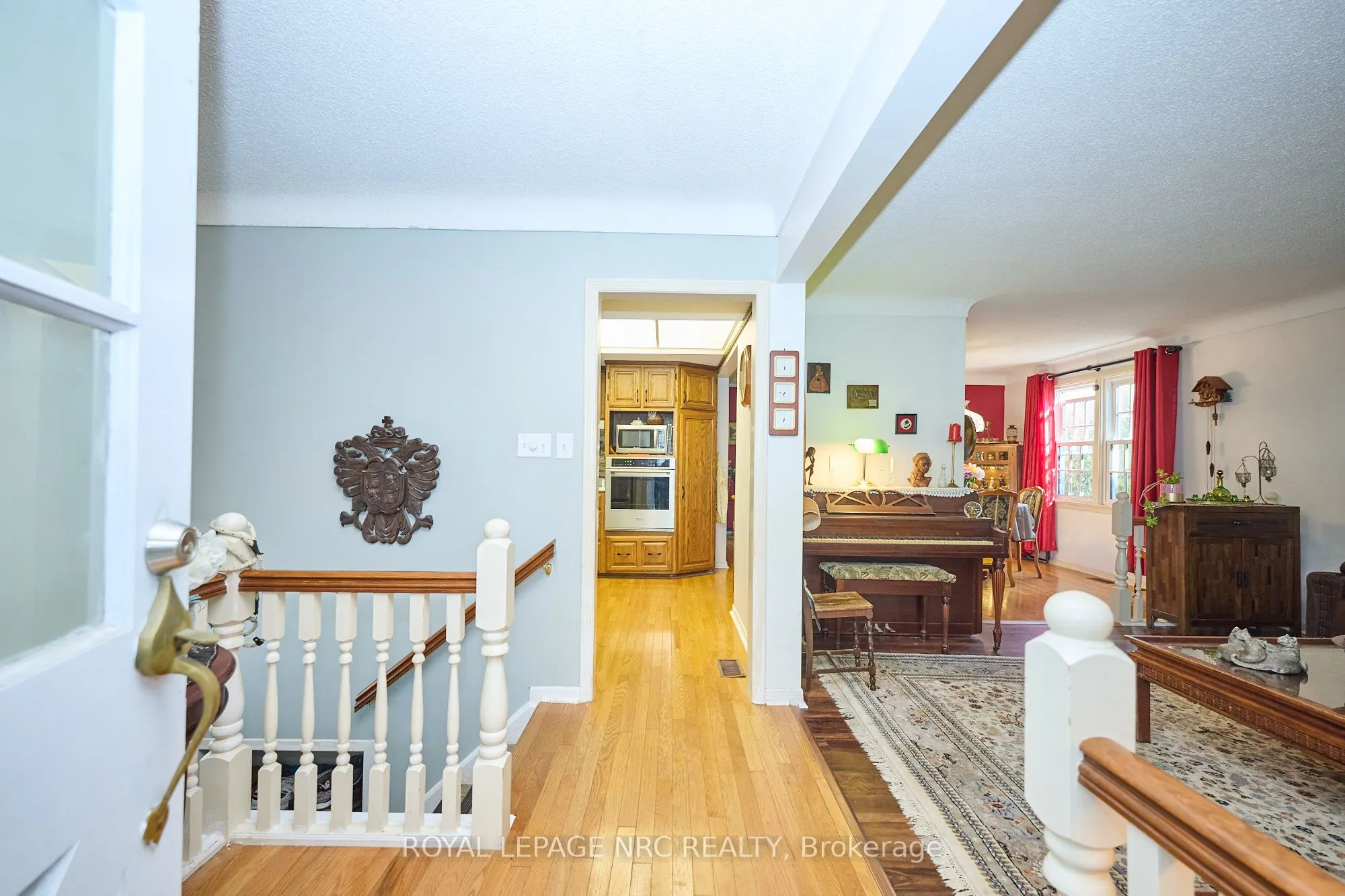 7 Hallcrest Avenue