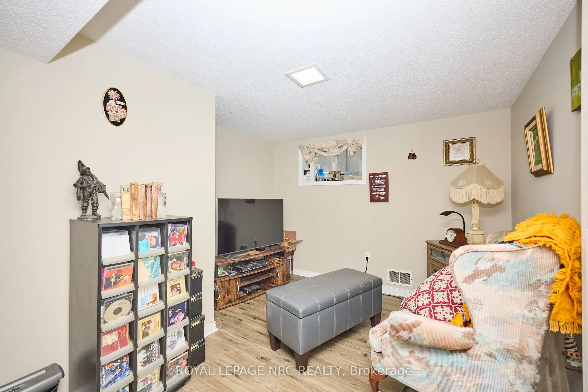 7 Hallcrest Avenue