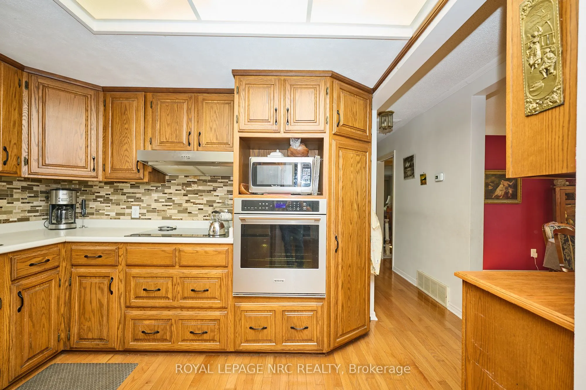7 Hallcrest Avenue