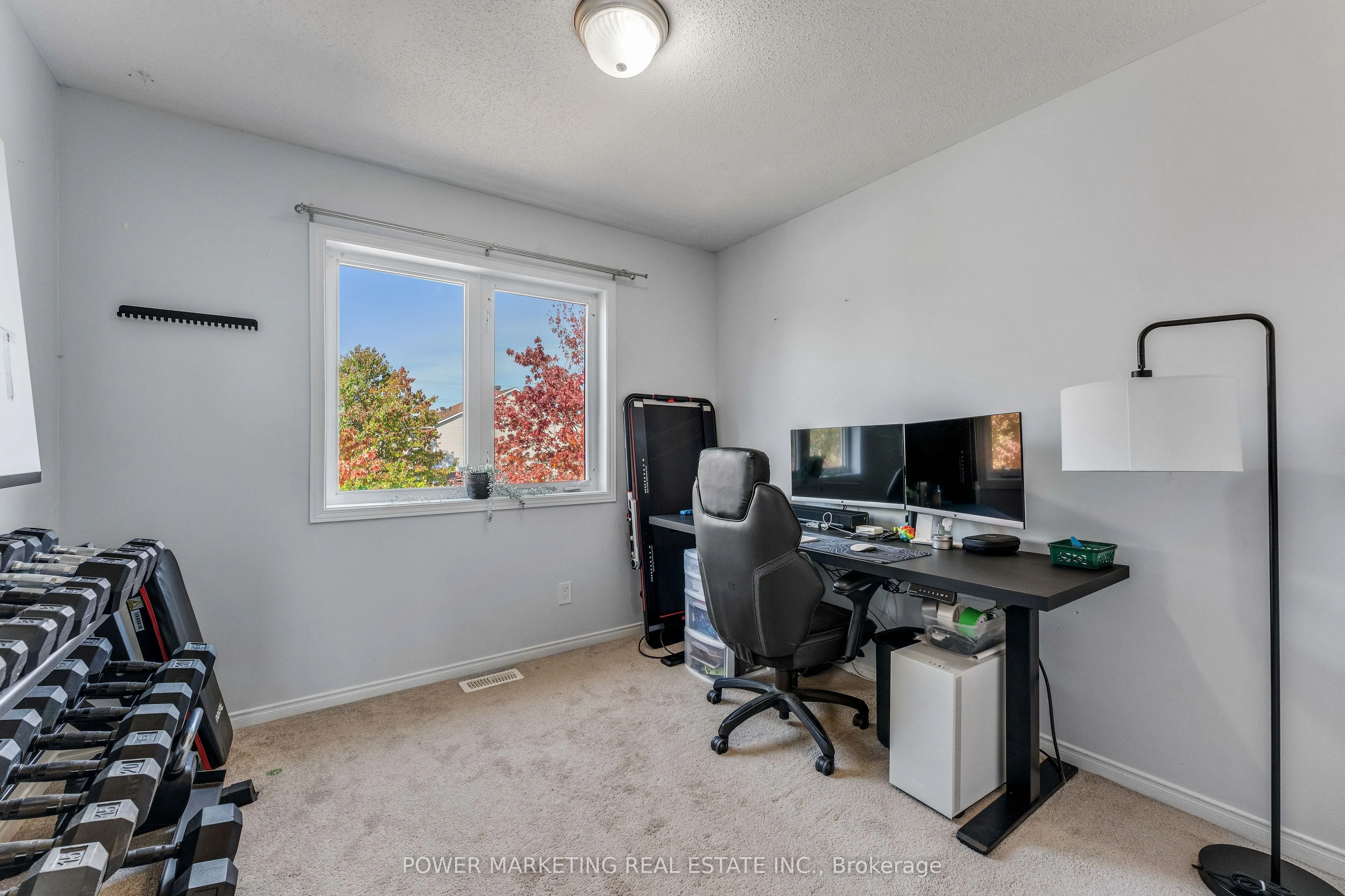783 Nesting Way