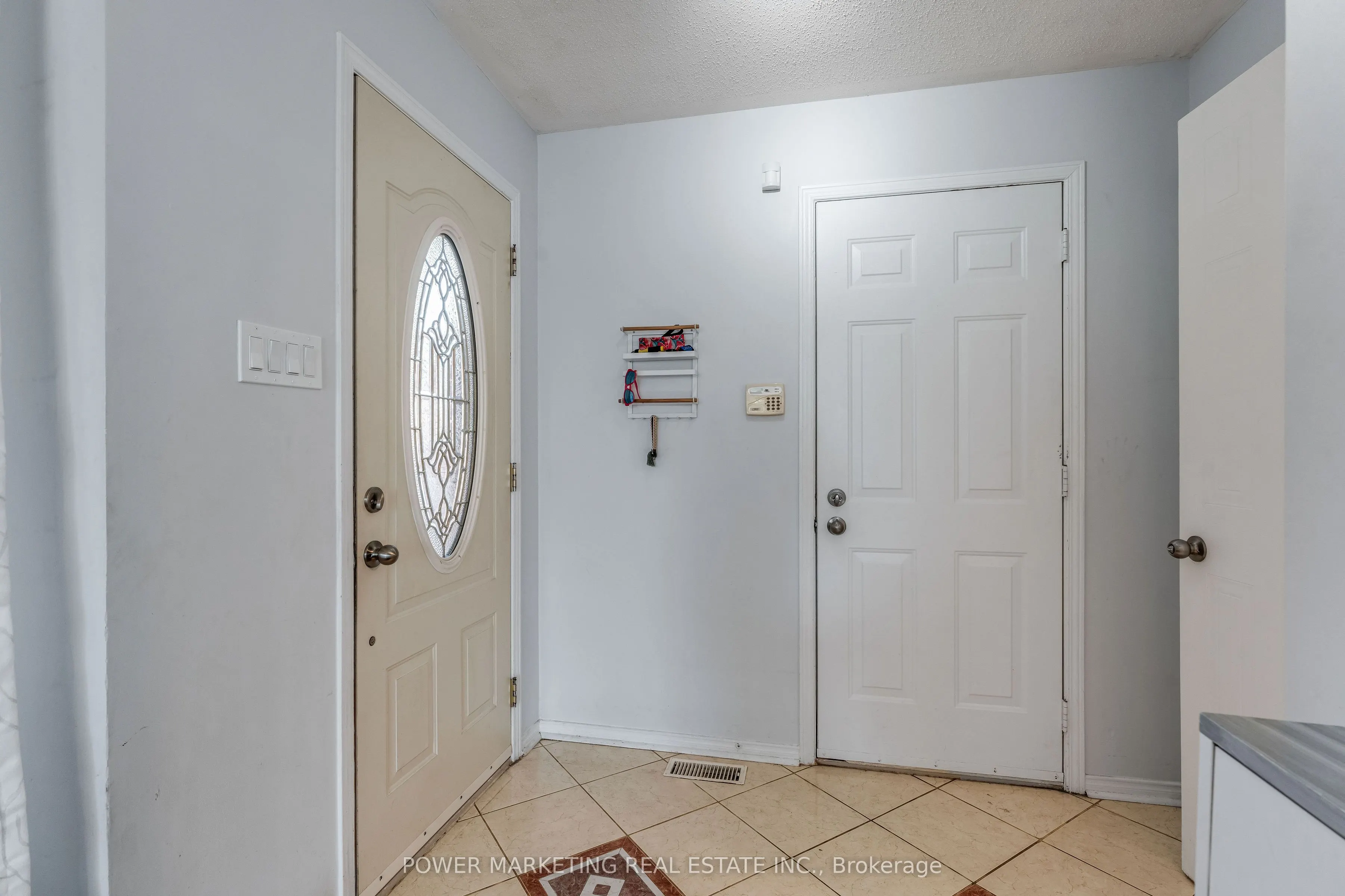 783 Nesting Way