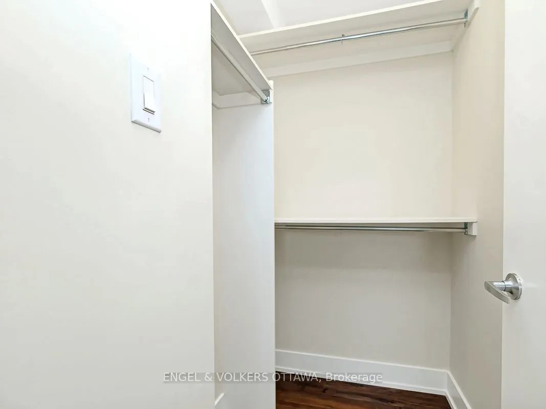 131 Holland Avenue, #404
