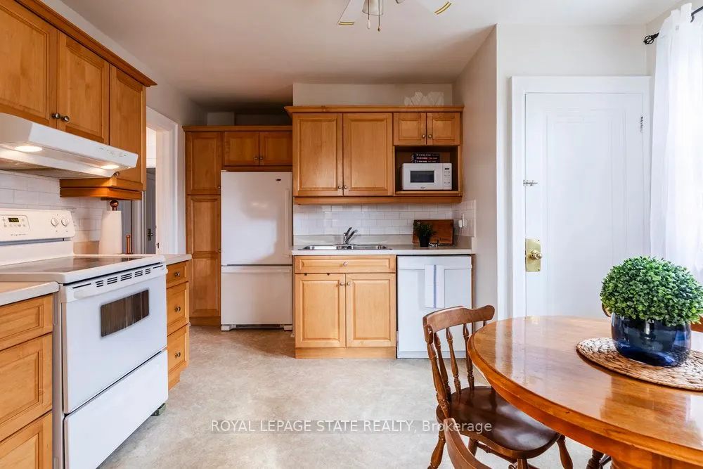 37 Lower Horning Road
