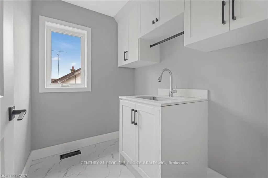84 Beland Avenue, #(Upper)