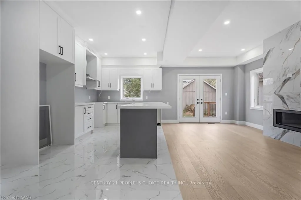 84 Beland Avenue, #(Upper)