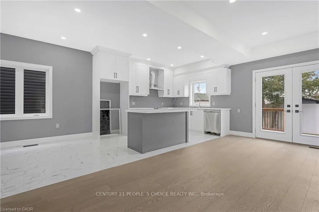 84 Beland Avenue, #(Upper)