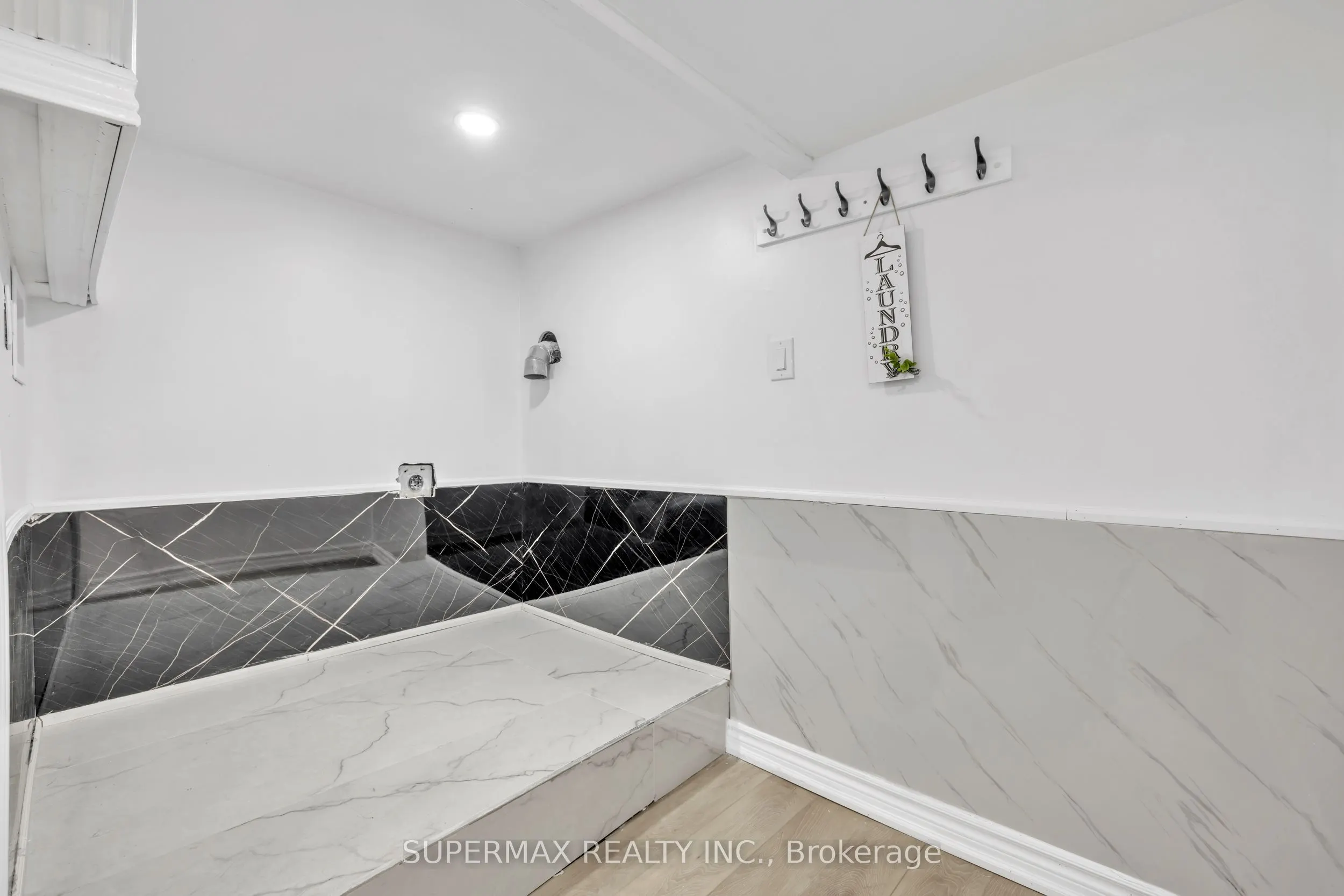 156 Brisbin Street