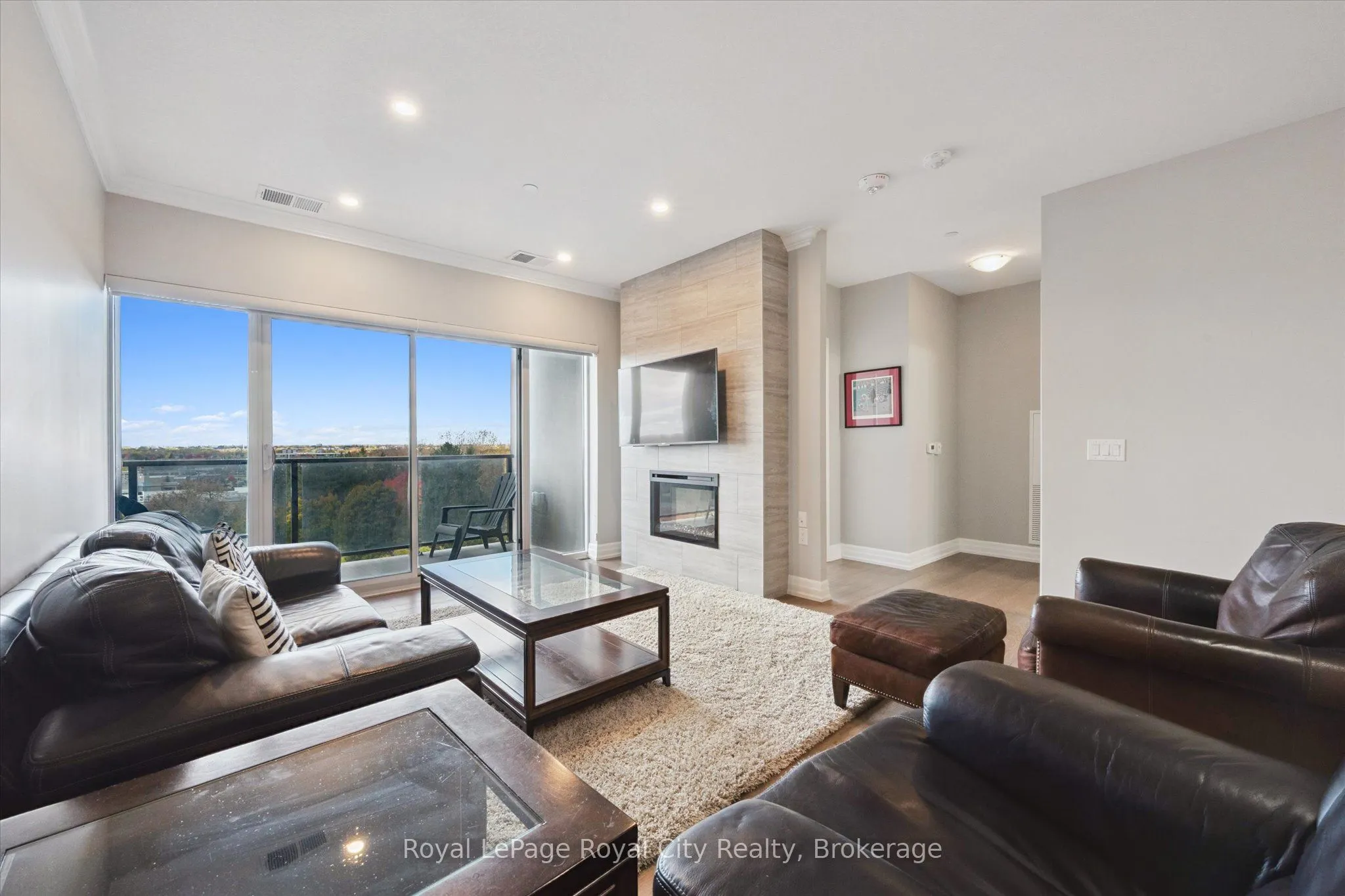 1878 Gordon Street, #409