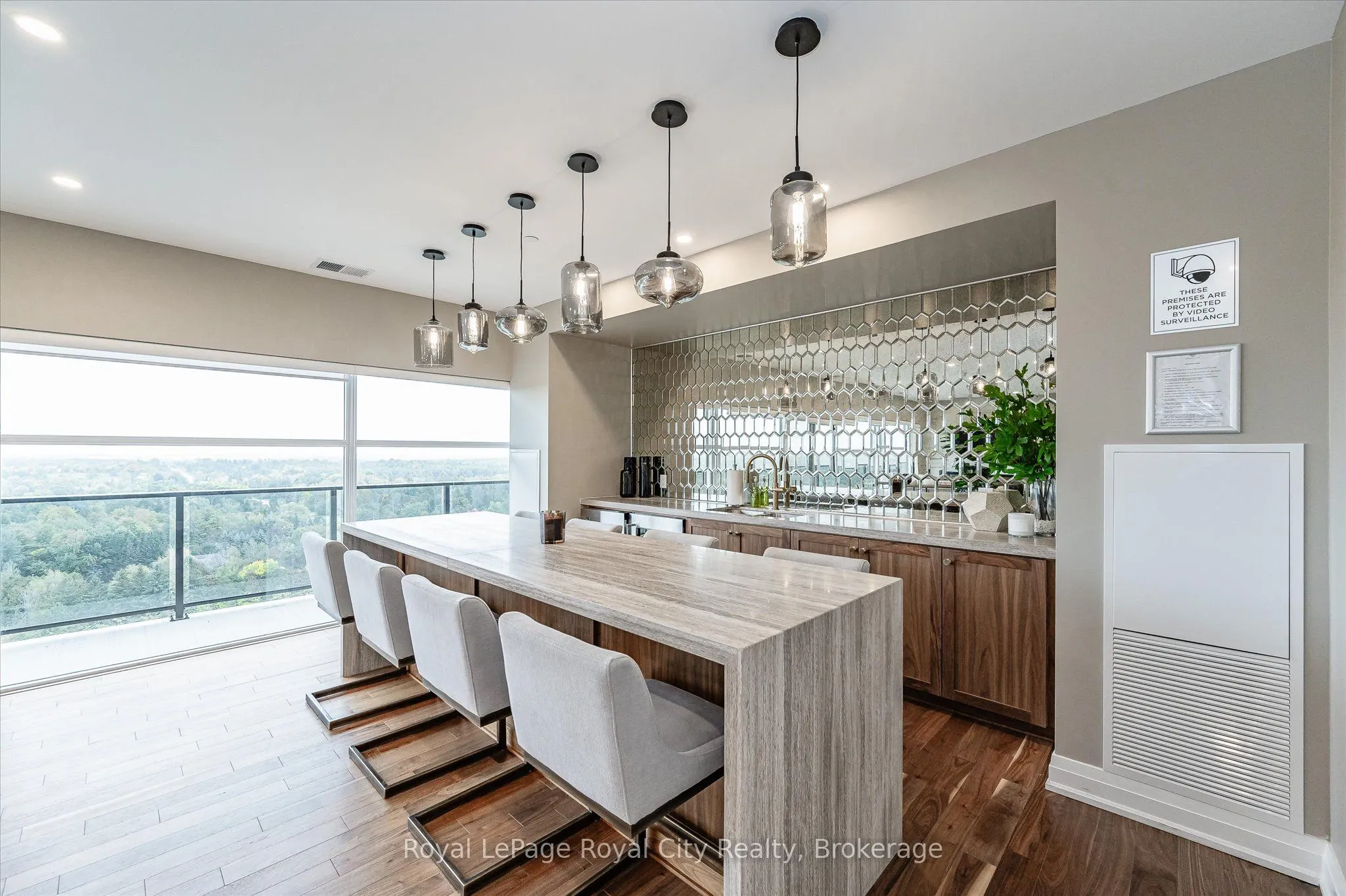 1878 Gordon Street, #409