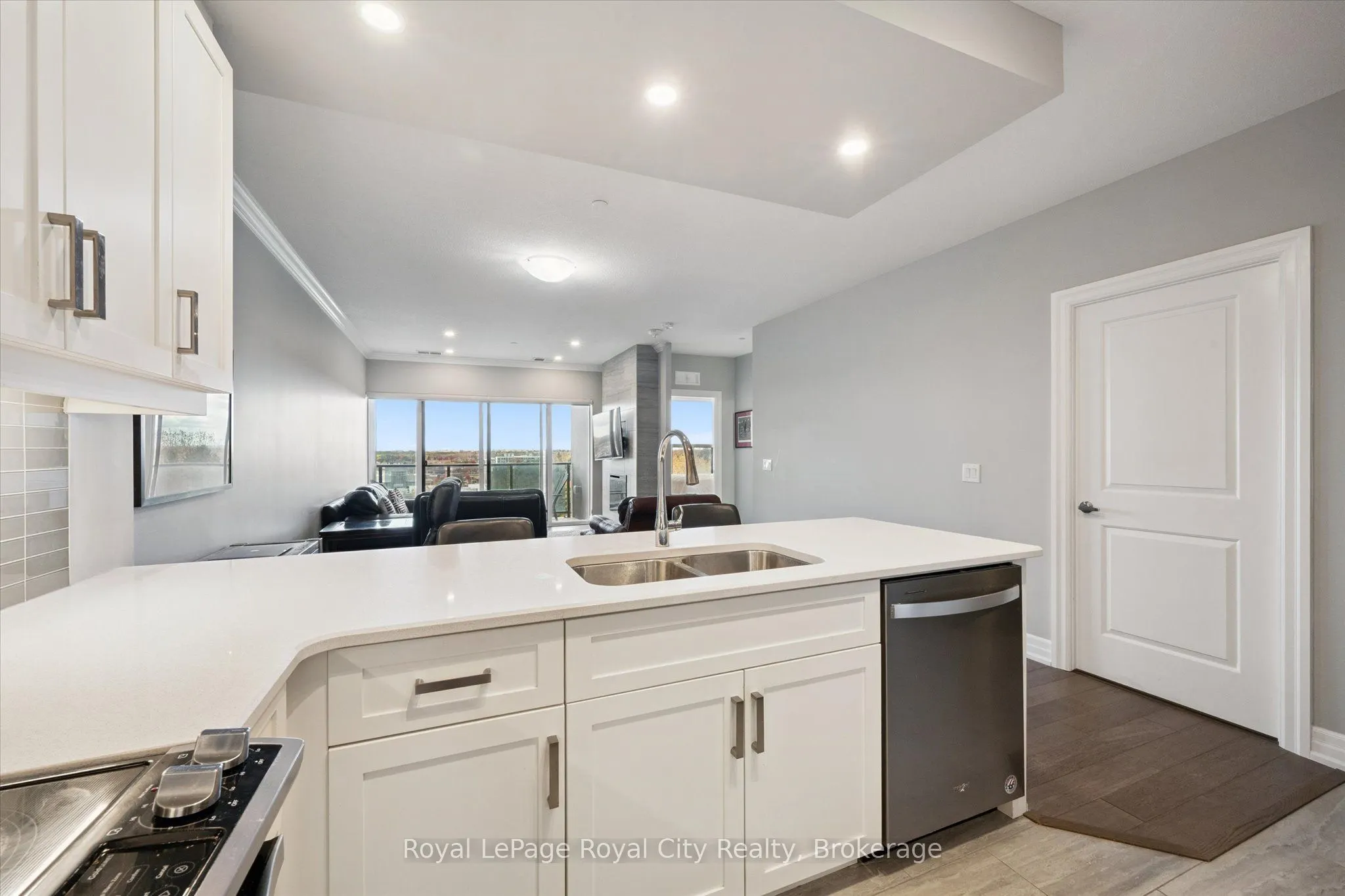 1878 Gordon Street, #409