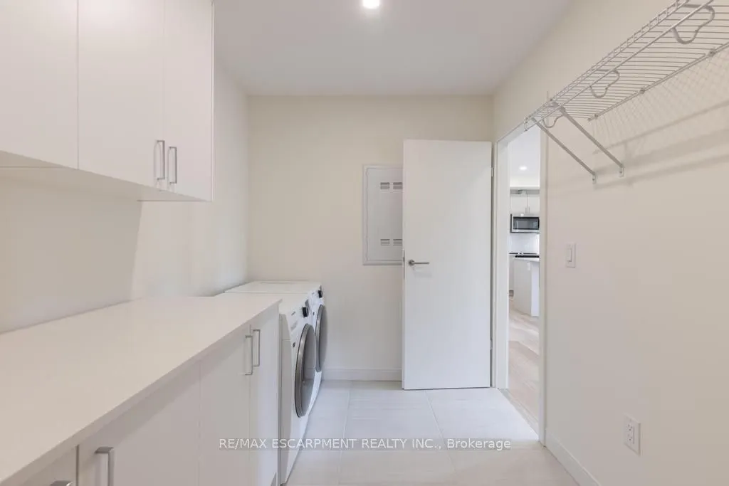 123 Lincoln Street, #209