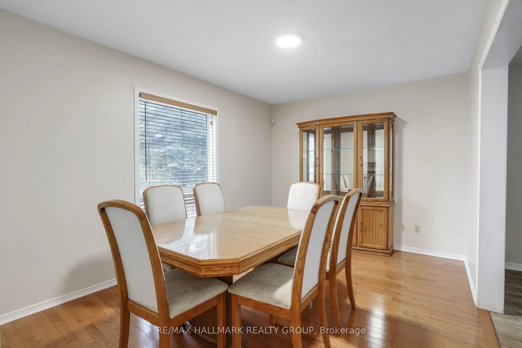 6 Robina Avenue