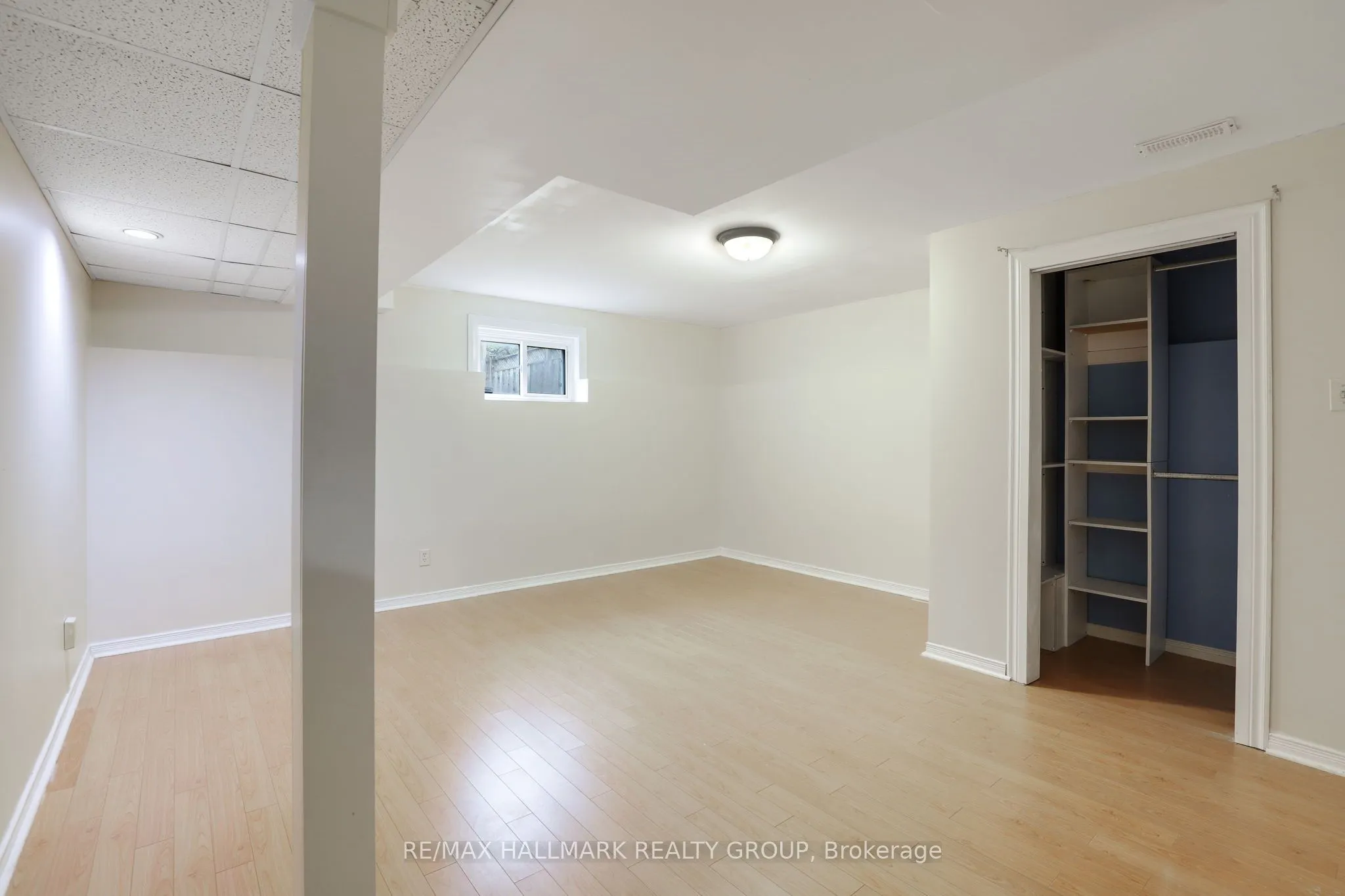 6 Robina Avenue