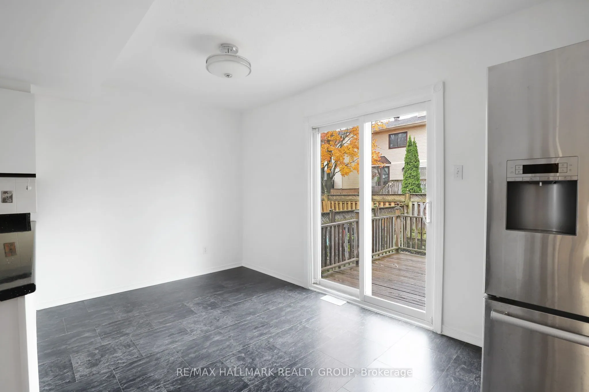 6 Robina Avenue