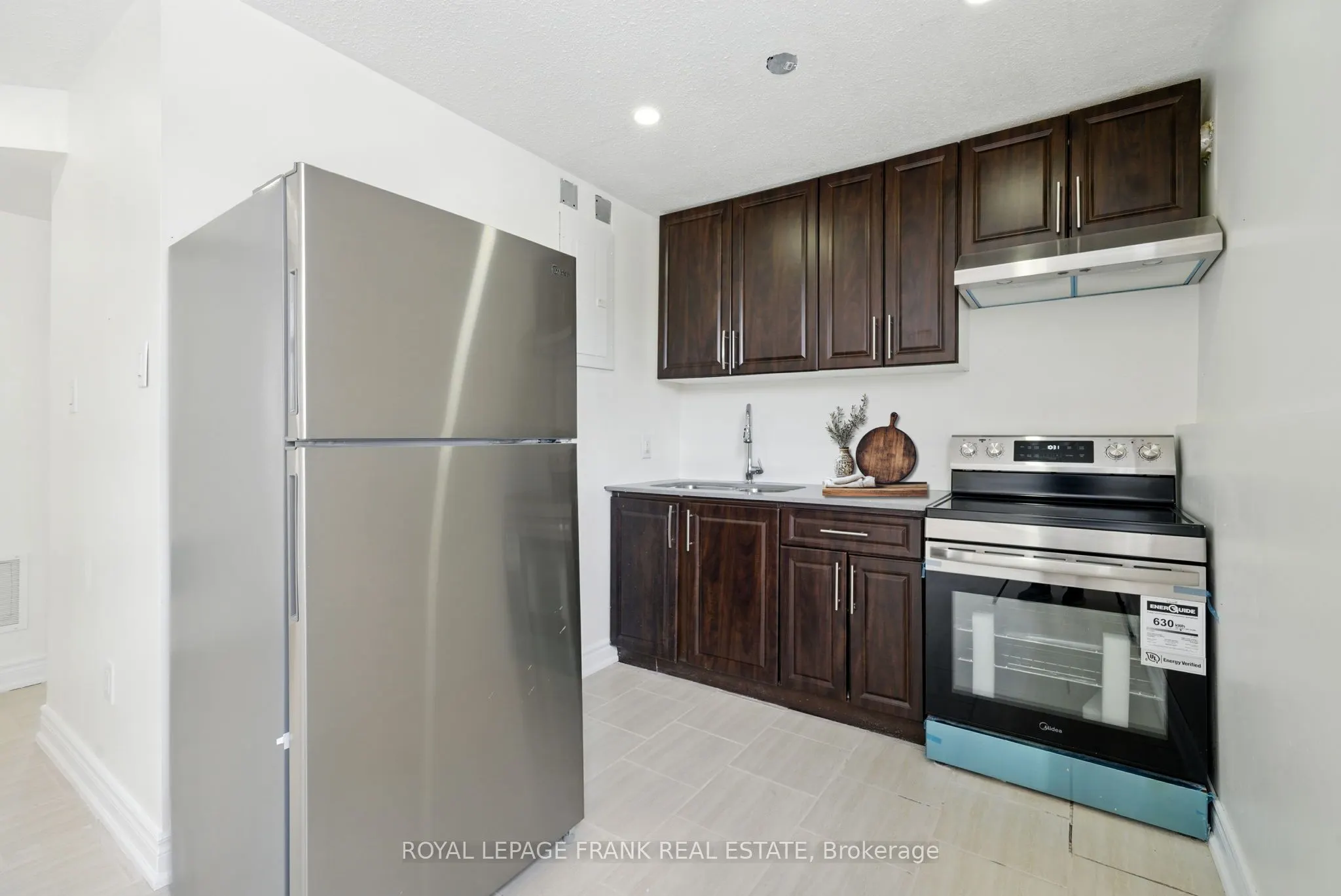 88 Mary Street W, #1