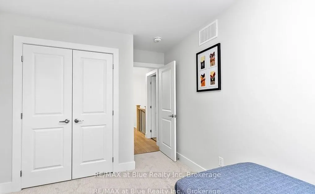123 BLACK WILLOW Crescent