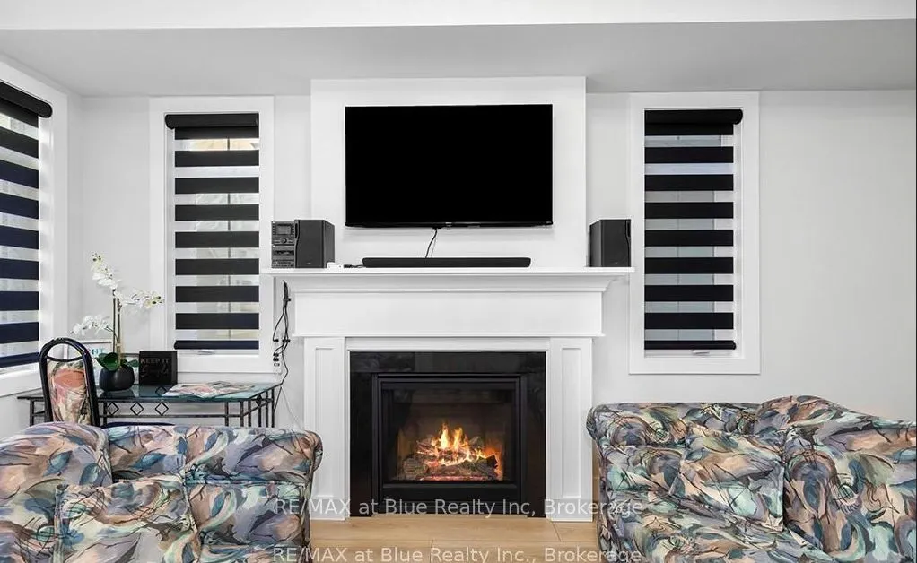 123 BLACK WILLOW Crescent